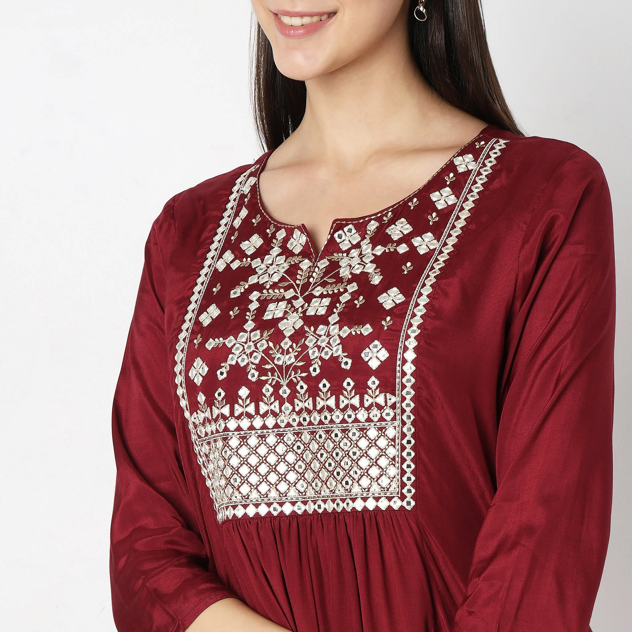 Flare Fit Embellished Kurta - Image 4