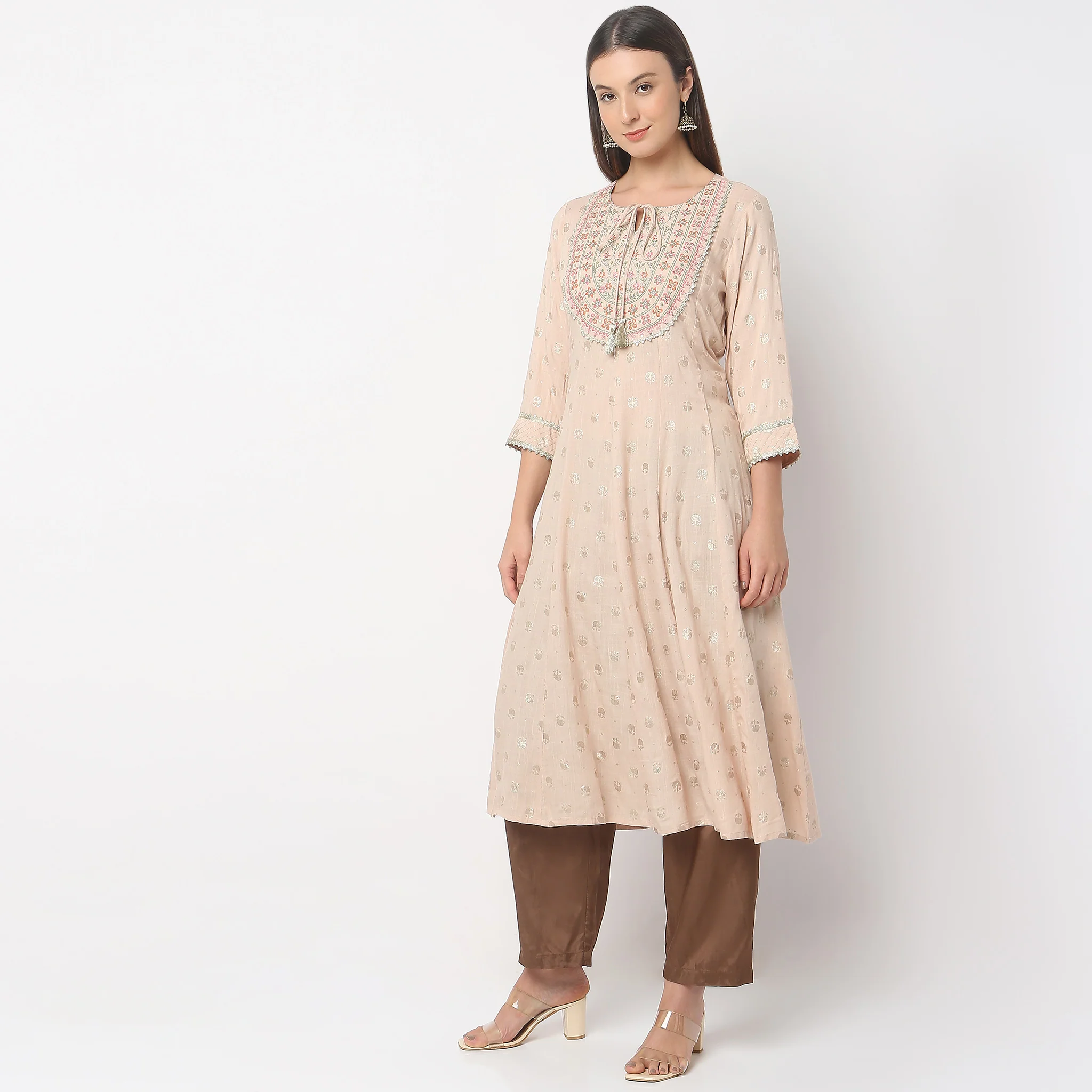 Flare Fit Embroidered Kurta - Image 5