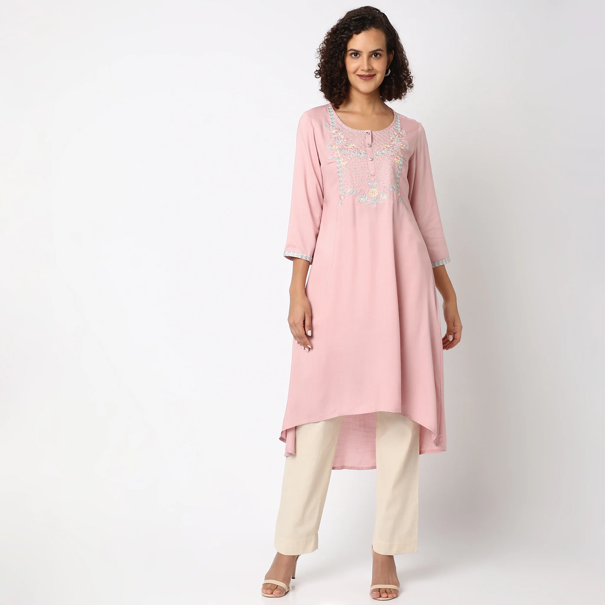 Flare Fit Embroidered Kurta - Image 2