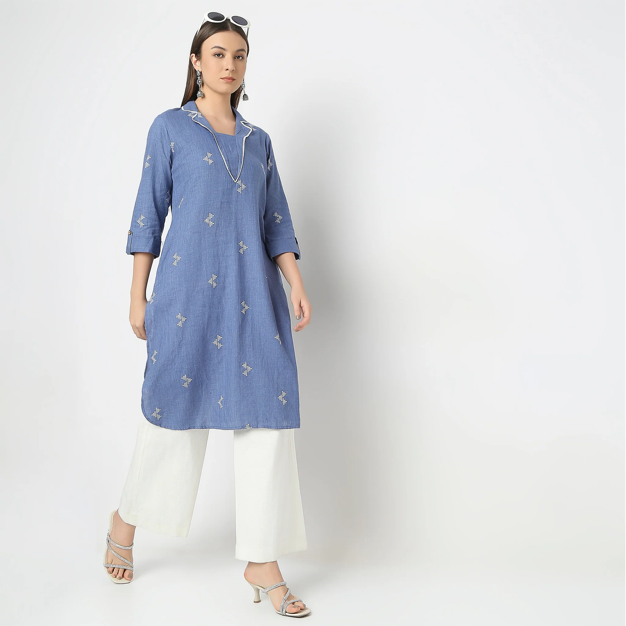 Flare Fit Embroidered Kurta - Image 11