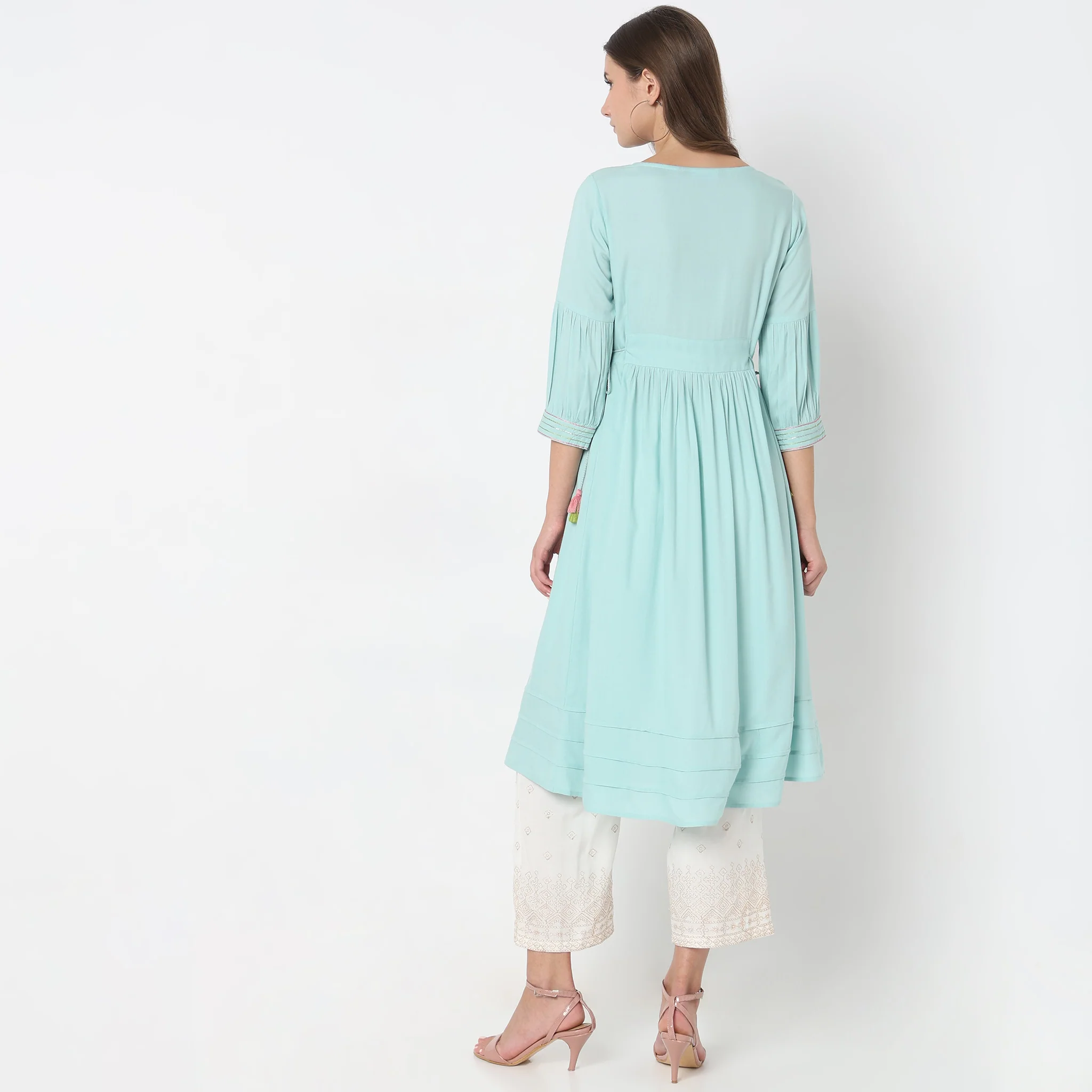 Flare Fit Embroidered Kurta - Image 3