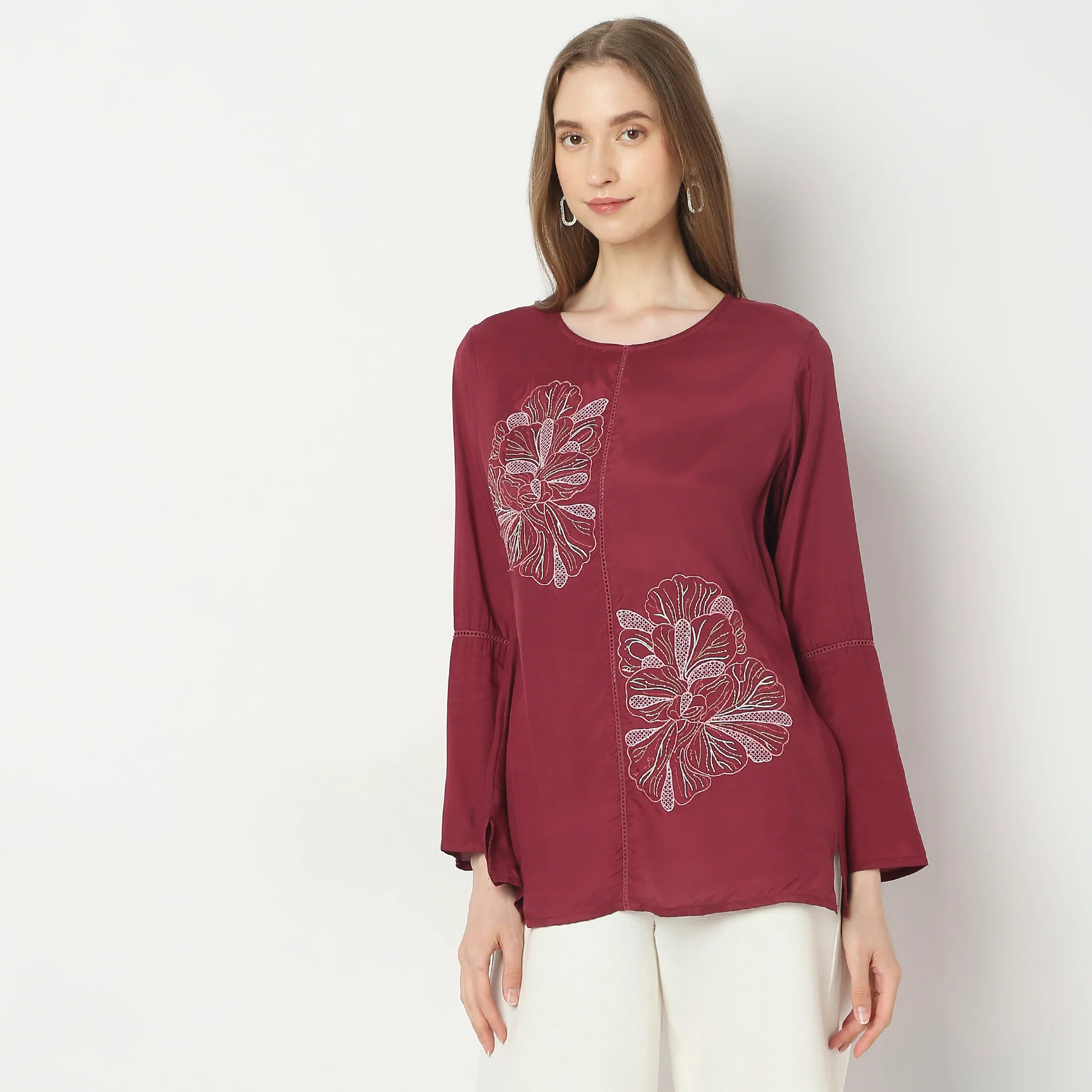 Flare Fit Embroidered Kurta - Image 5