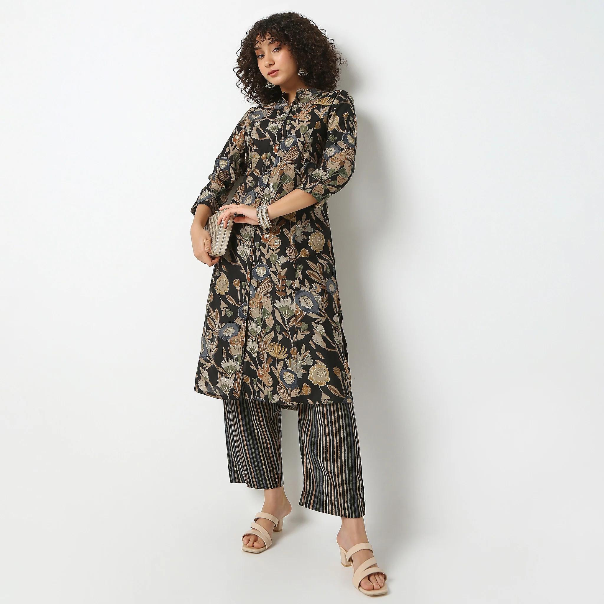 Band Collar Knee Length Three-Fourth Sleeve Flare Fit Printed Kurta With Pant Set