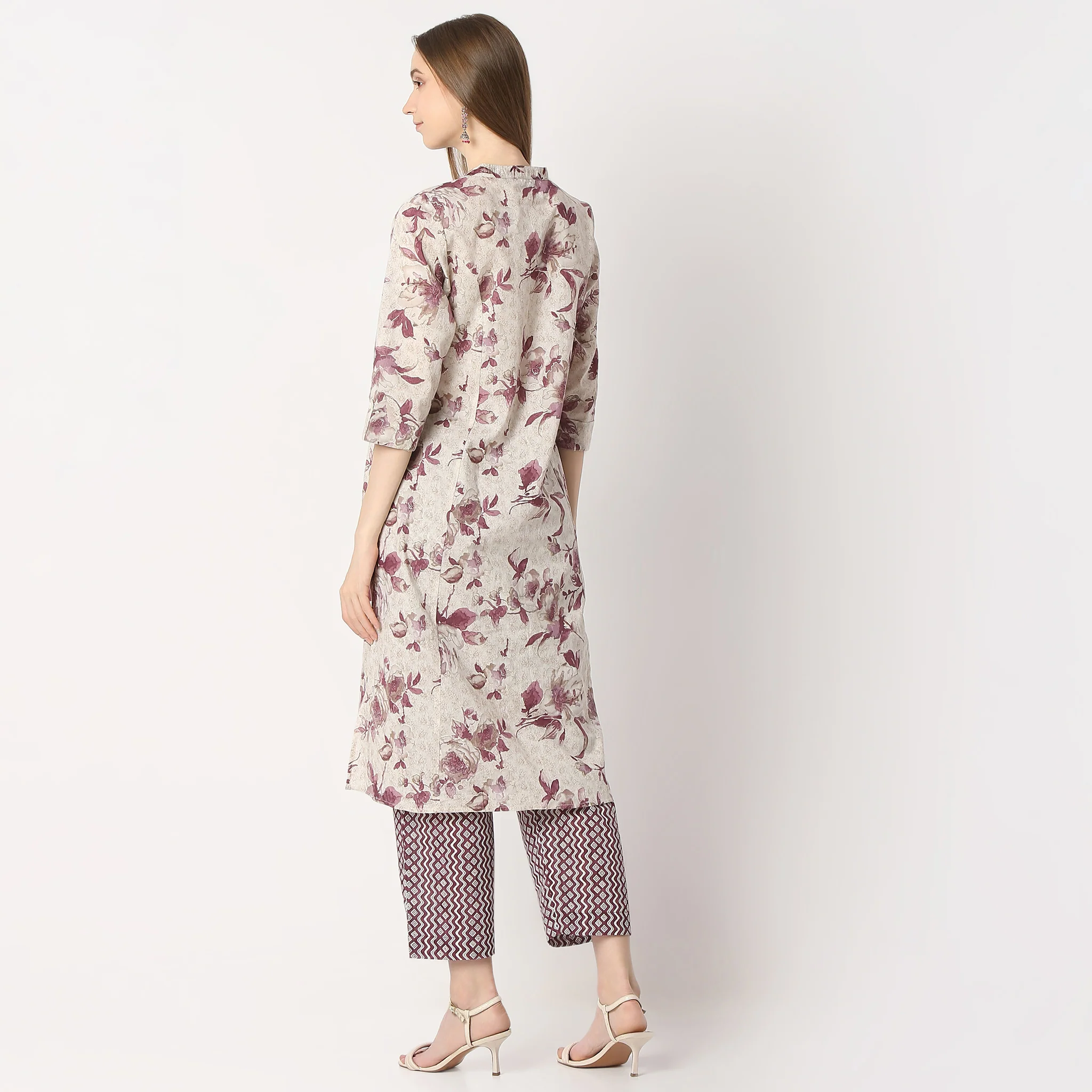 Flare Fit Printed Band Neck Traditional Kurta And Pant With Dupatta Set - Image 3