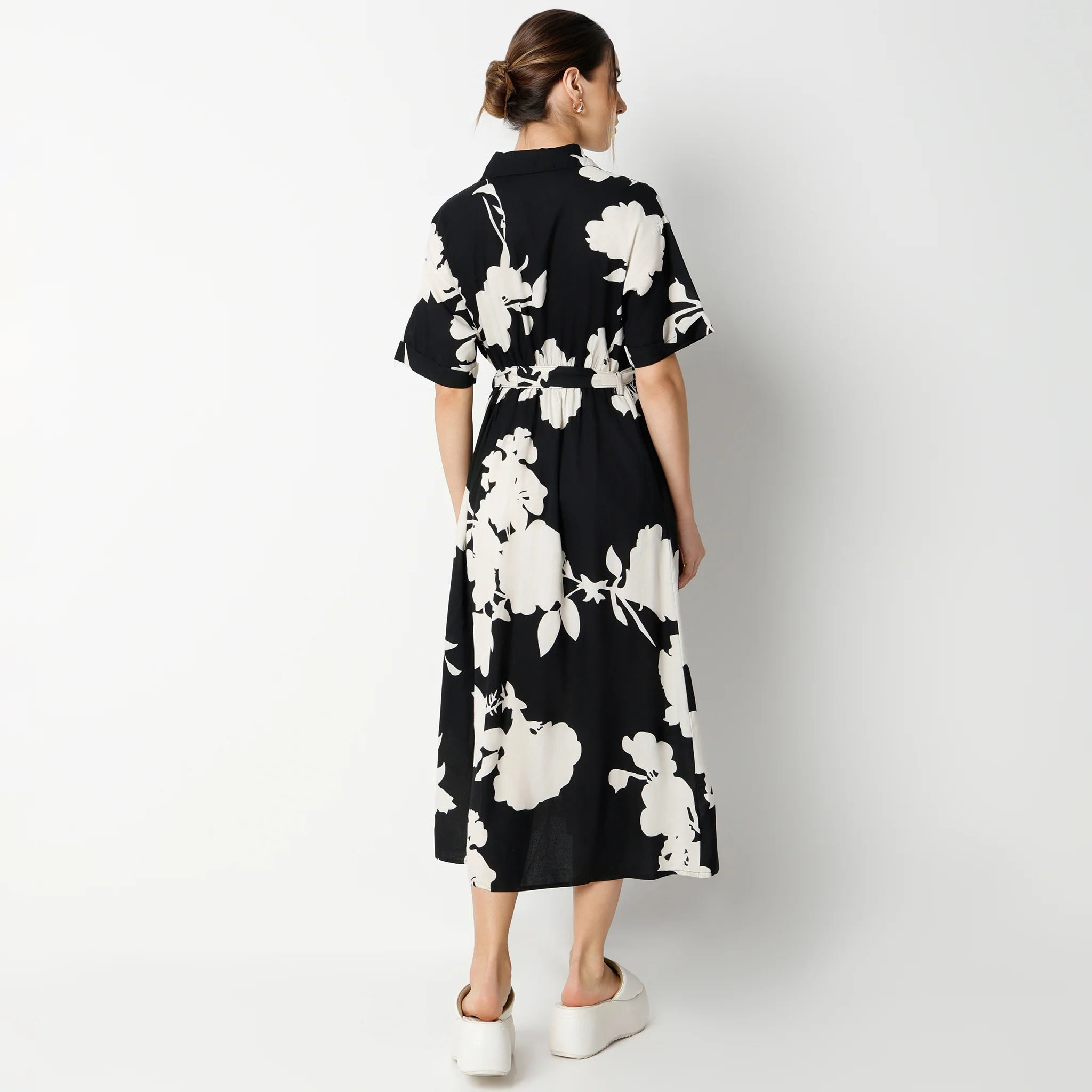 Flare Fit Printed Below Knee Short Sleeve Belted Shirt Dress - Image 3
