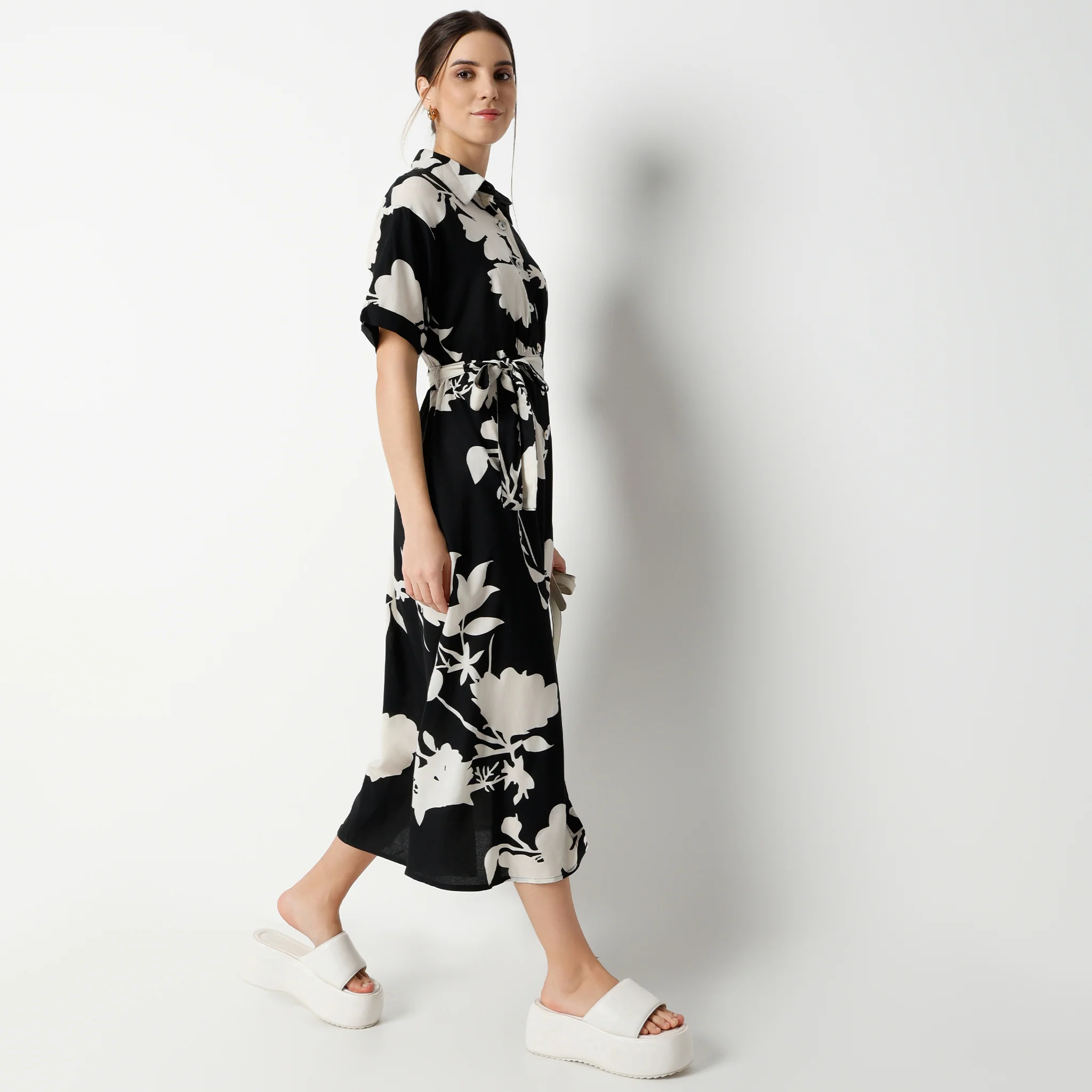 Flare Fit Printed Below Knee Short Sleeve Belted Shirt Dress - Image 5