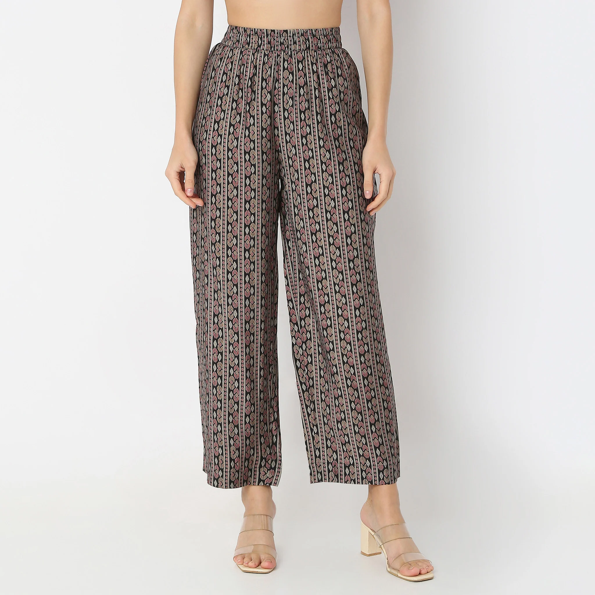 Flare Fit Printed Essential Band Collar Kurta With Pant Set - Image 6
