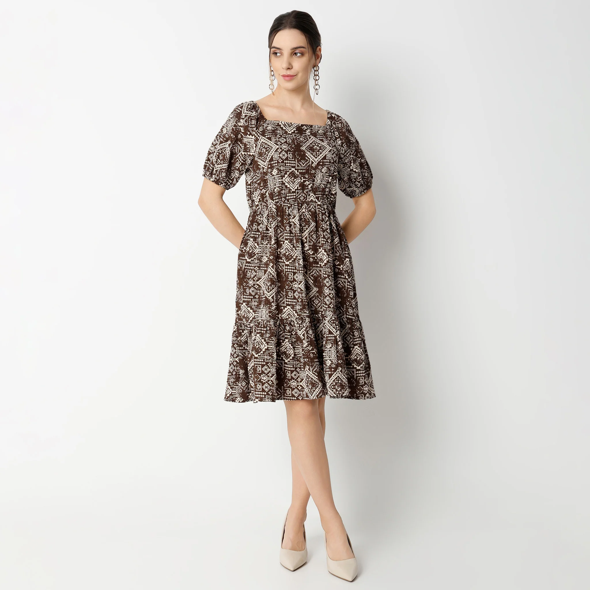 Flare Fit Printed Knee Length Square Neck Short Sleeve Dress - Image 2