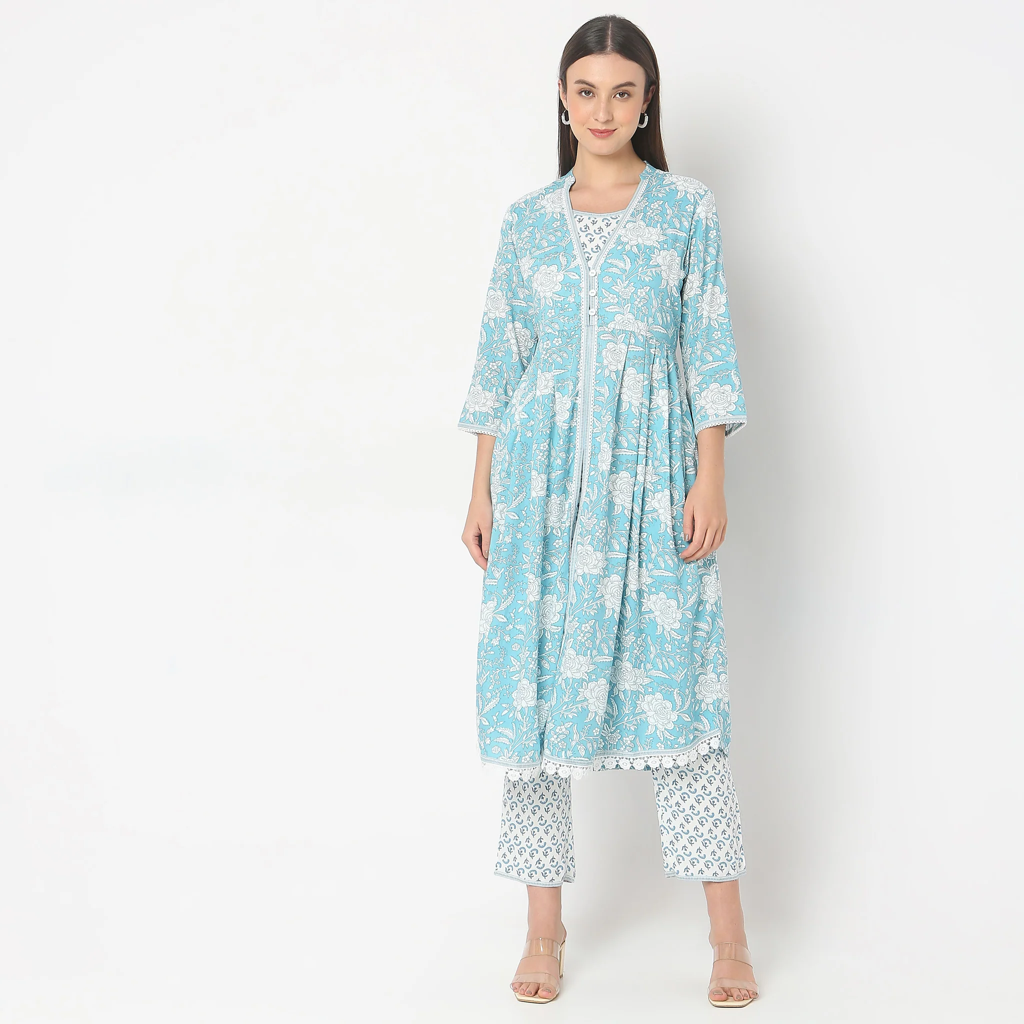Flare Fit Printed Kurta And Pant With Dupatta Co-Ords - Image 2