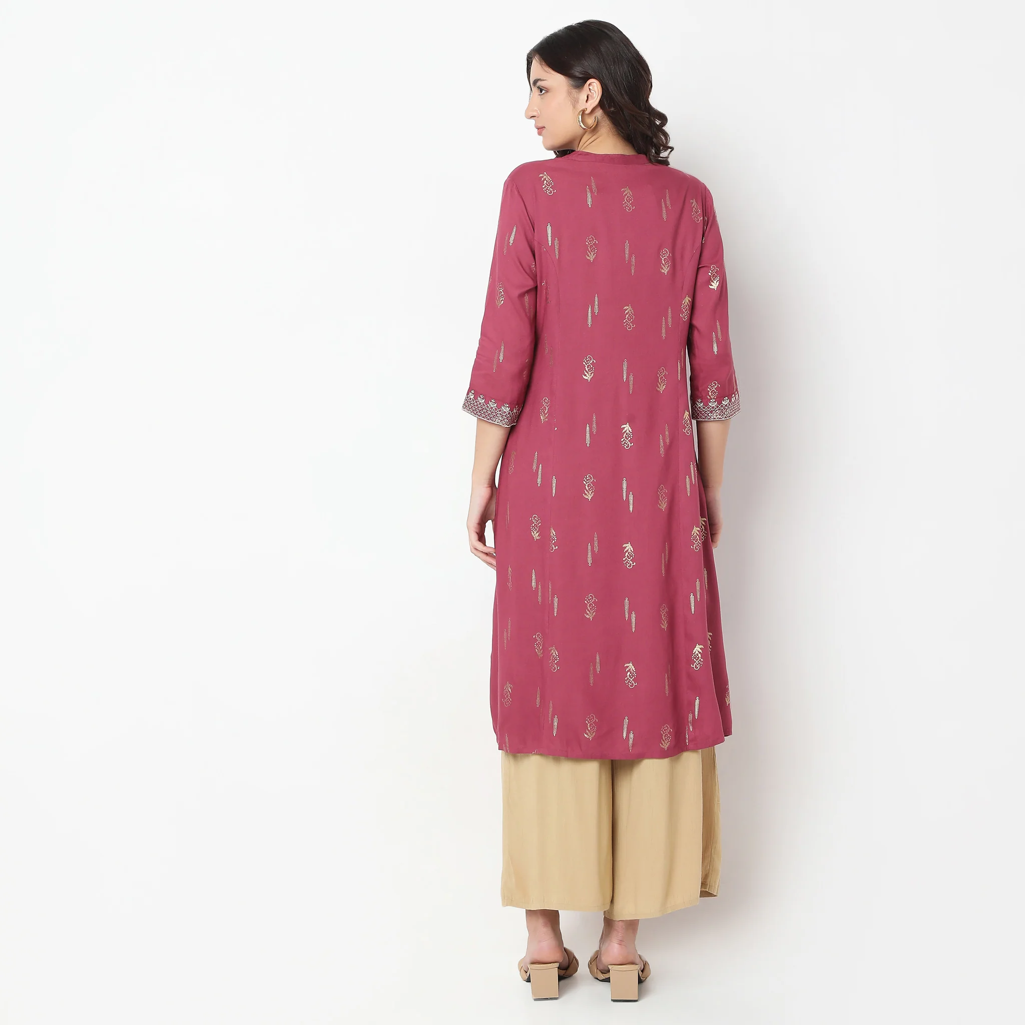 Flare Fit Printed Kurta - Image 3