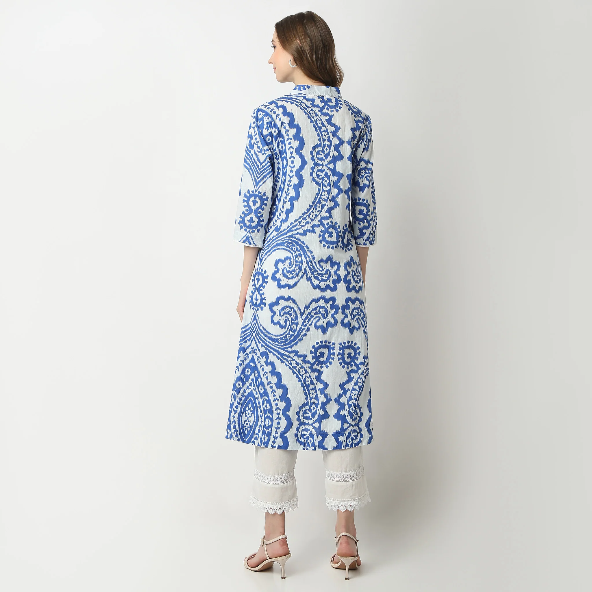 Flare Fit Printed Below Knee V-Neck Kurta - Image 8