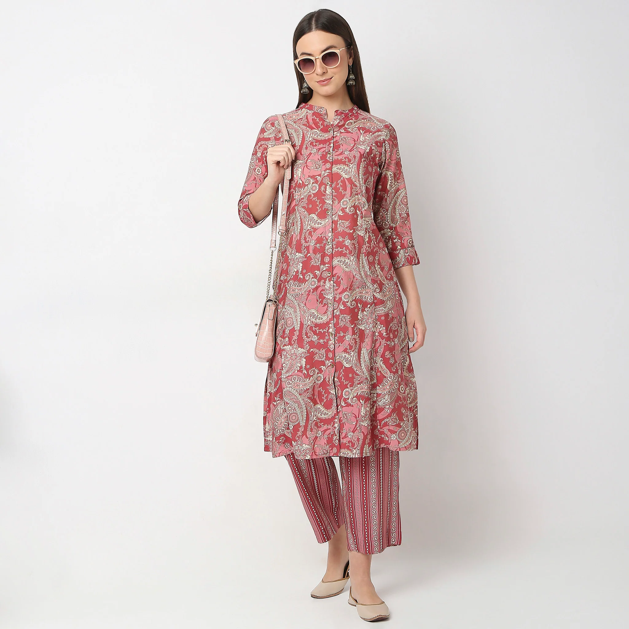 Flare Fit Printed Kurta With Pant Set - Image 8