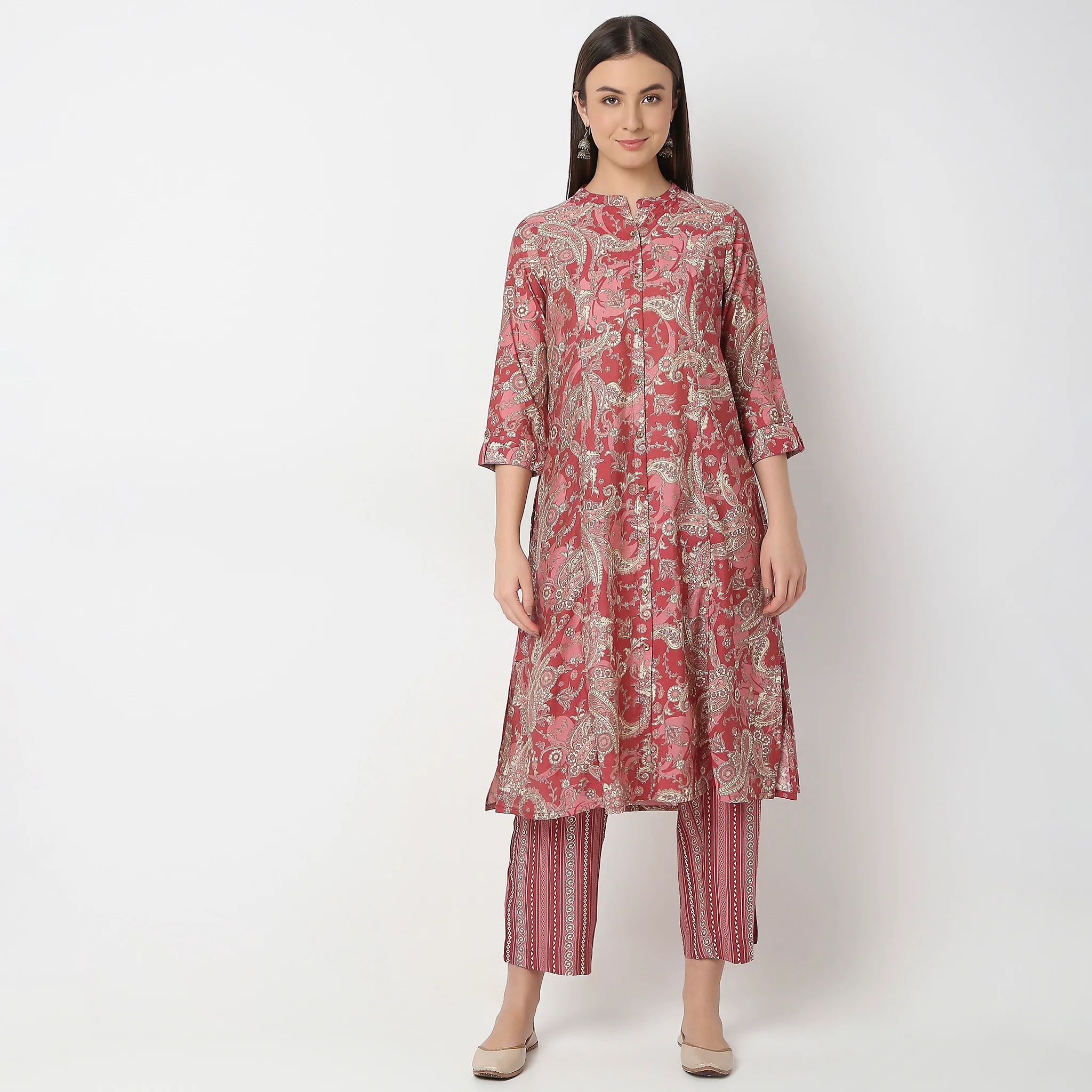Flare Fit Printed Kurta With Pant Set - Image 9