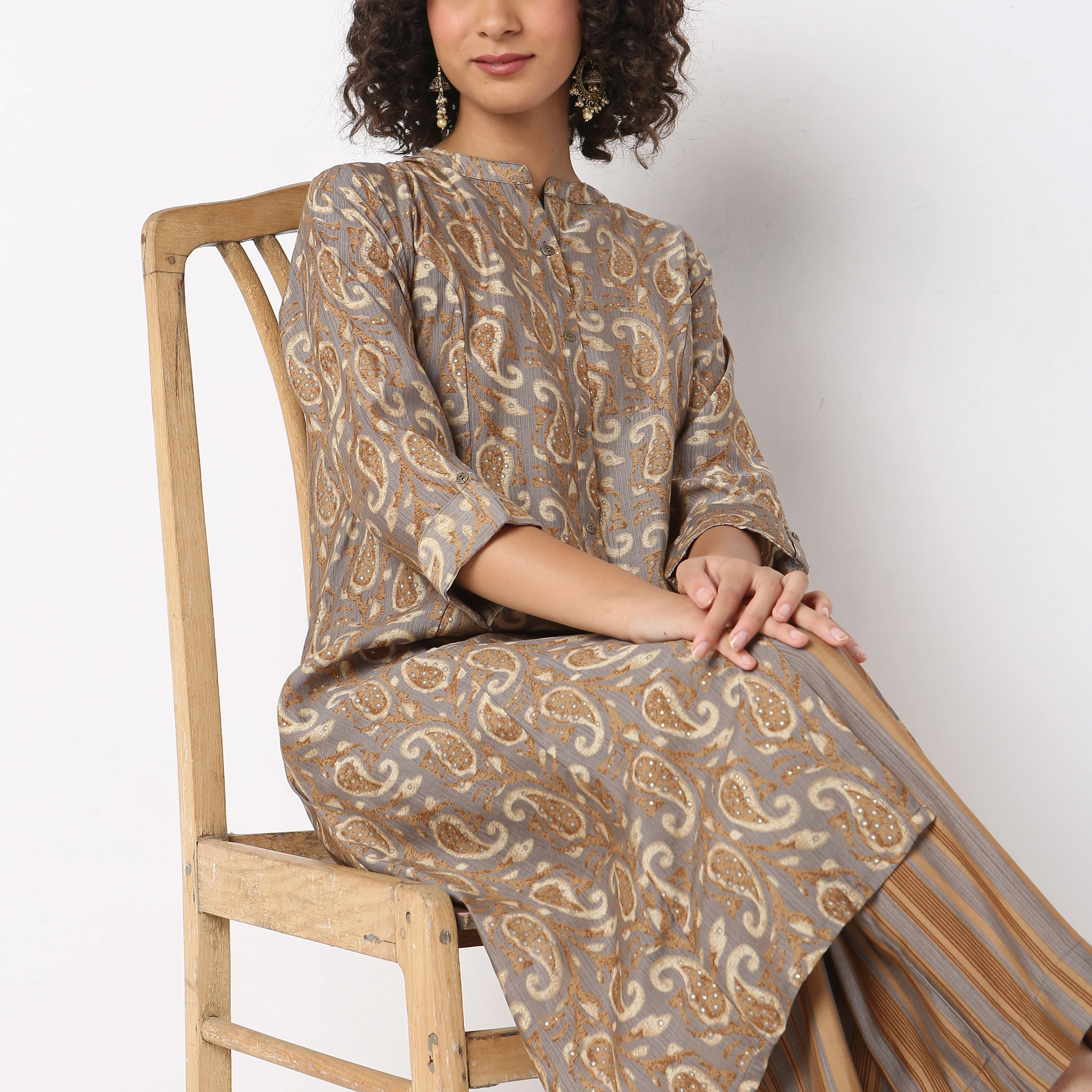 Flare Fit Printed Kurta With Pyjama Set - Image 4