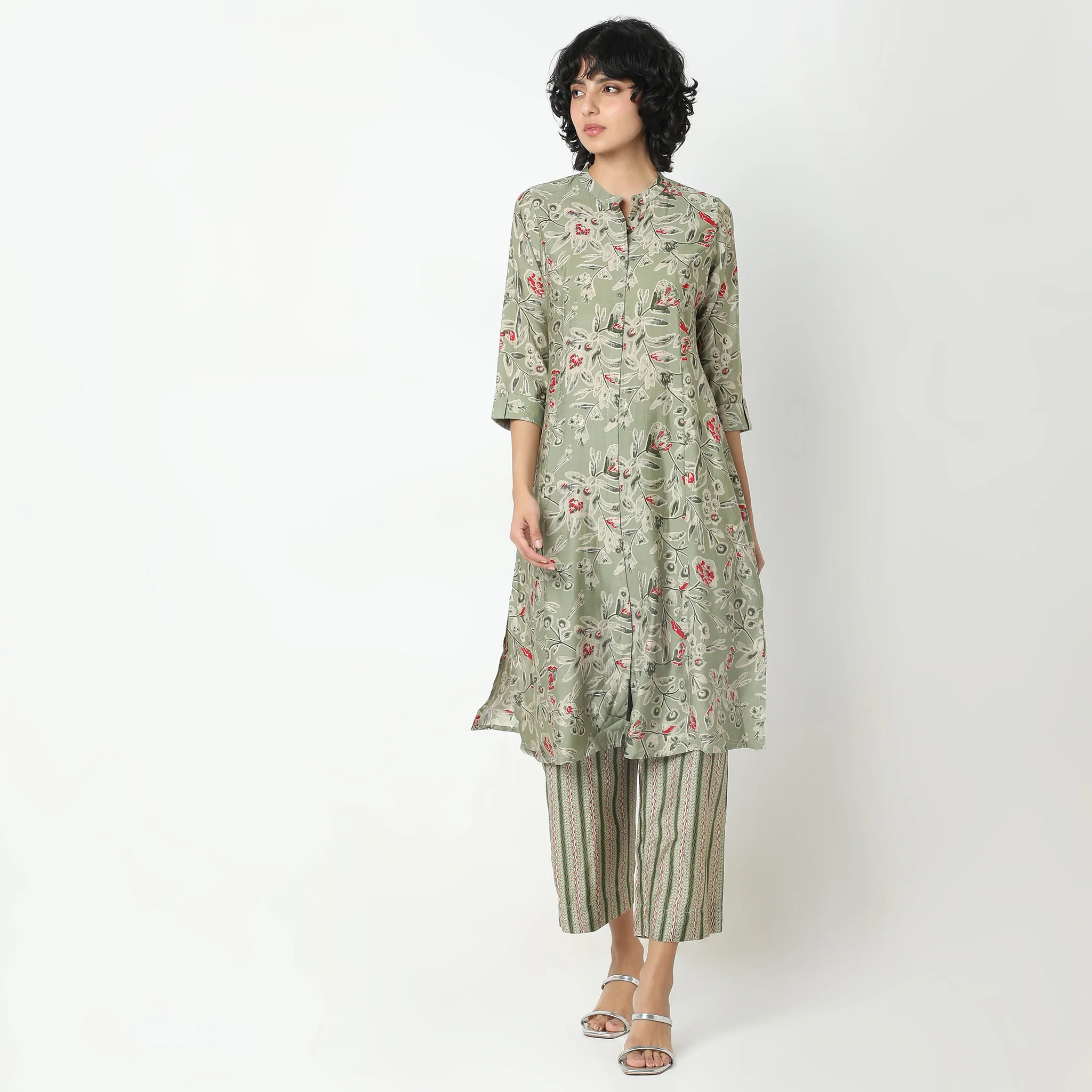Flare Fit Printed Kurta With Pyjama Set - Image 2
