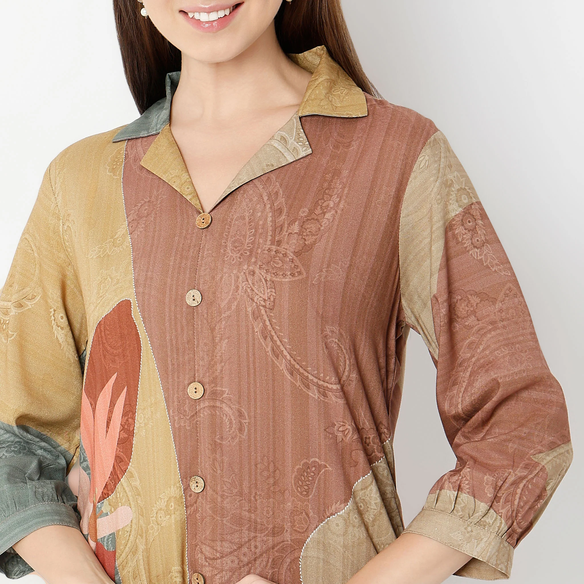Flare Fit Printed Lapel Collar Kurta Set - Image 4