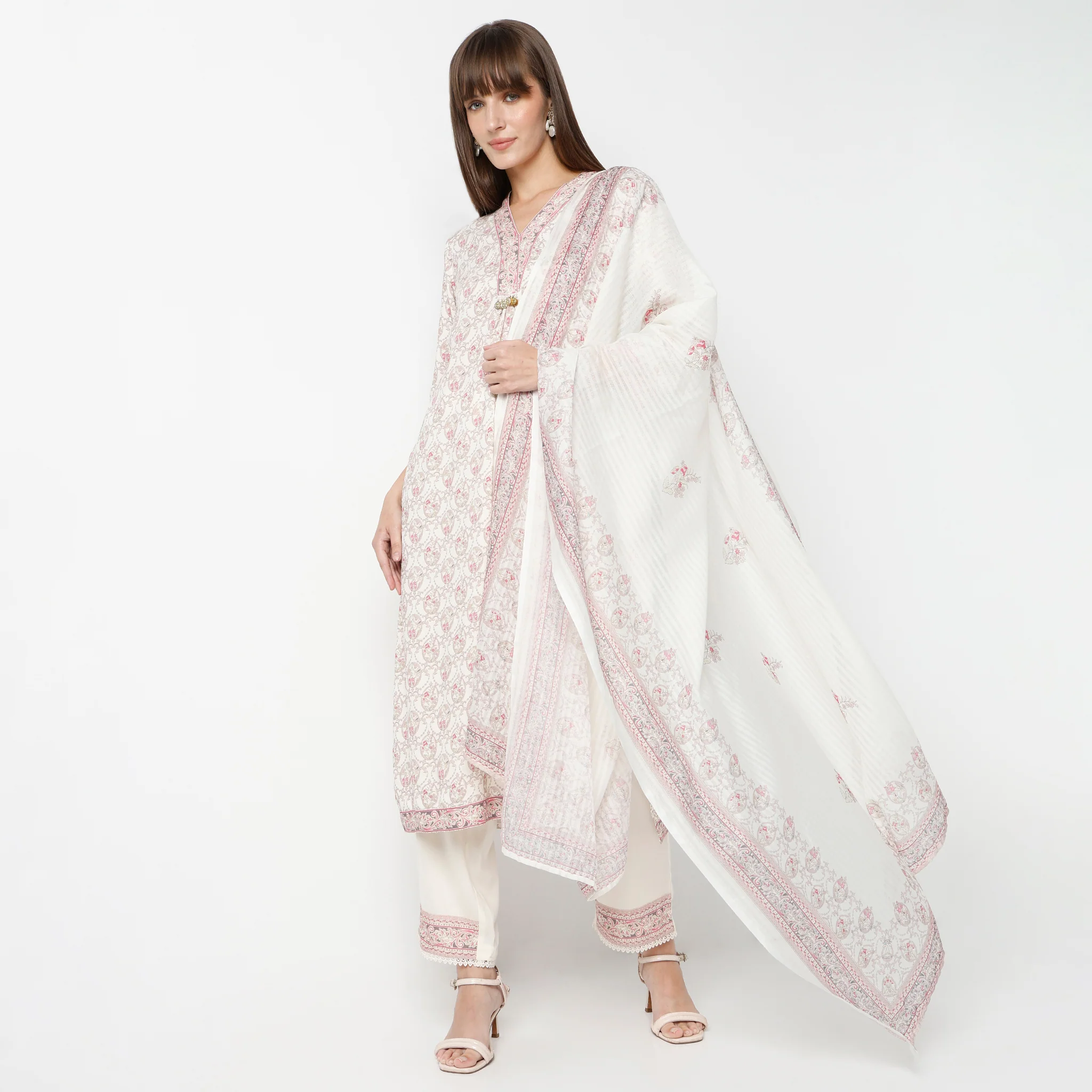 Flare Fit Printed Round Neck Kurta And Pant With Dupatta Set - Image 4