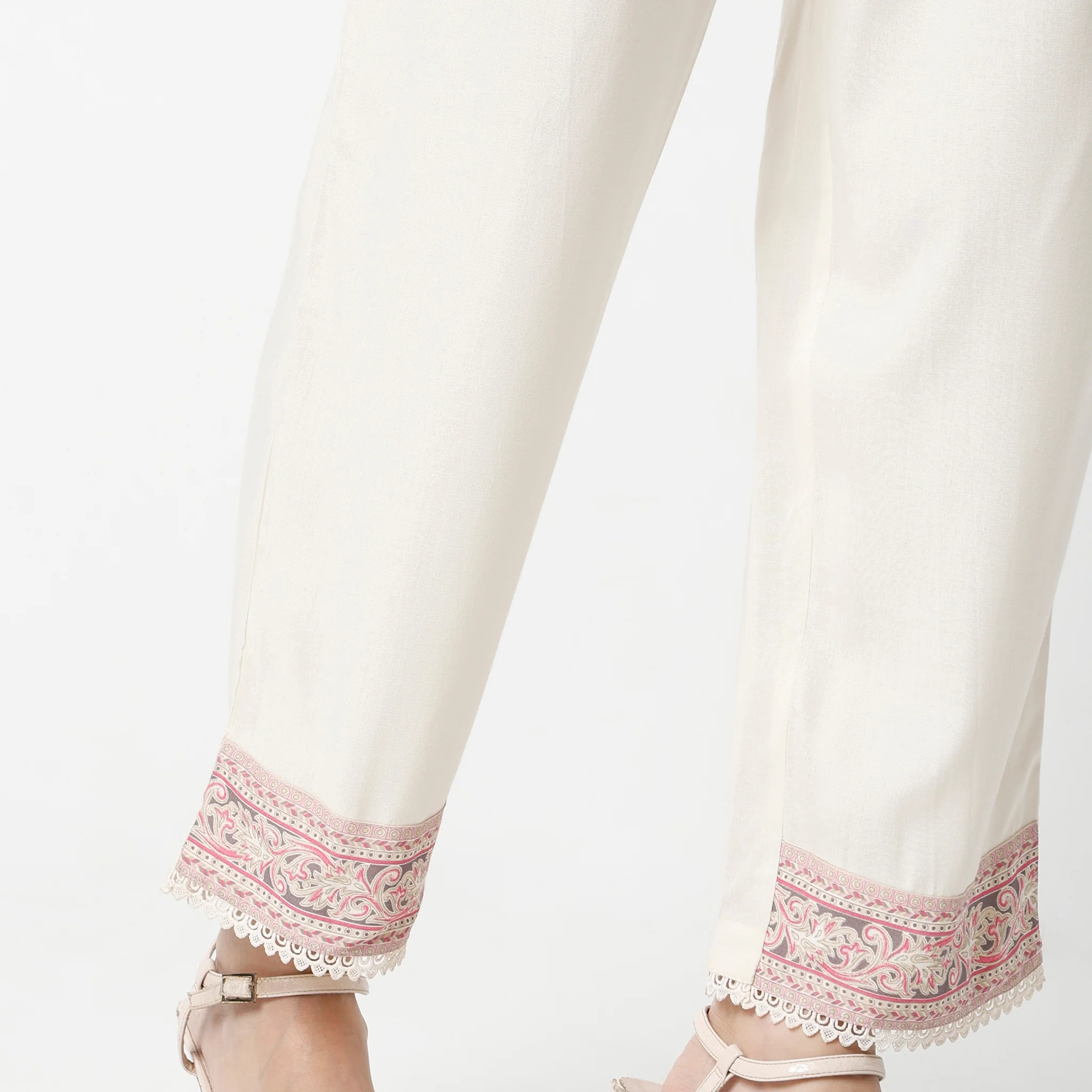 Flare Fit Printed Round Neck Kurta And Pant With Dupatta Set - Image 7
