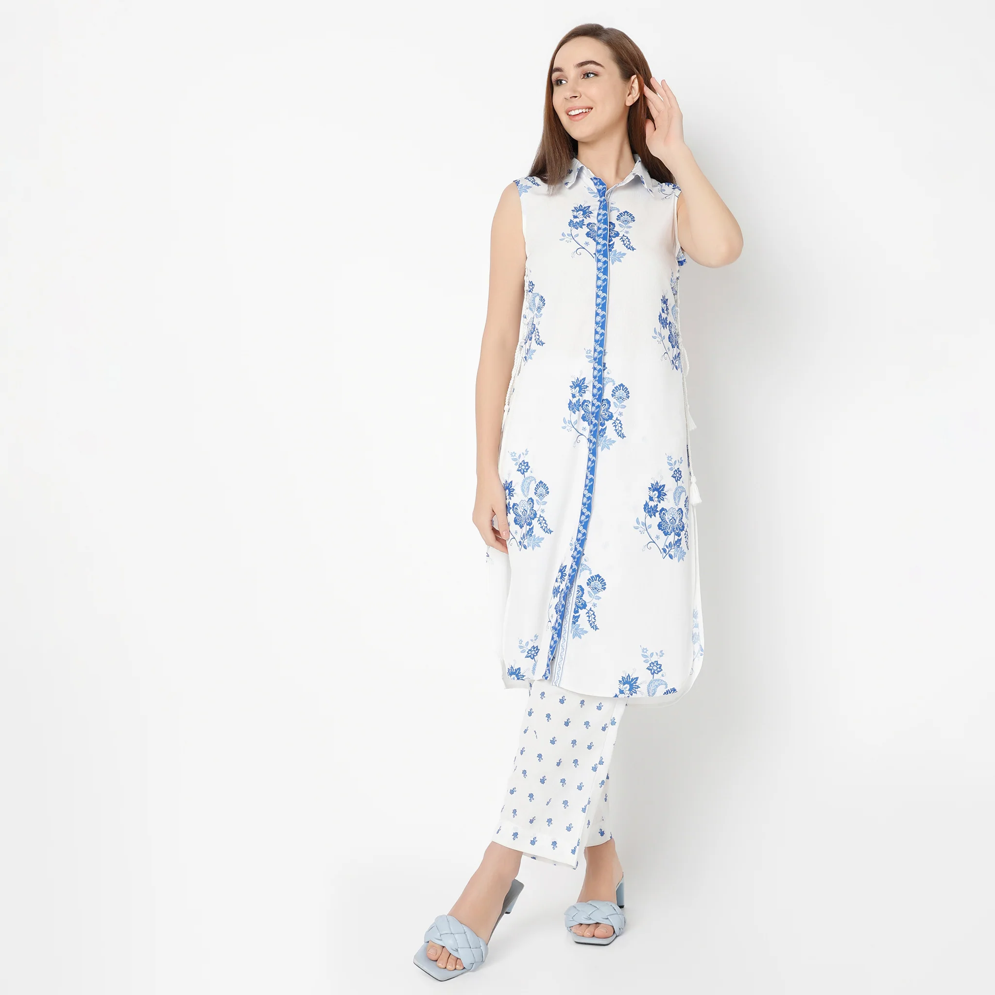 Button Down Printed Kurta - Image 2