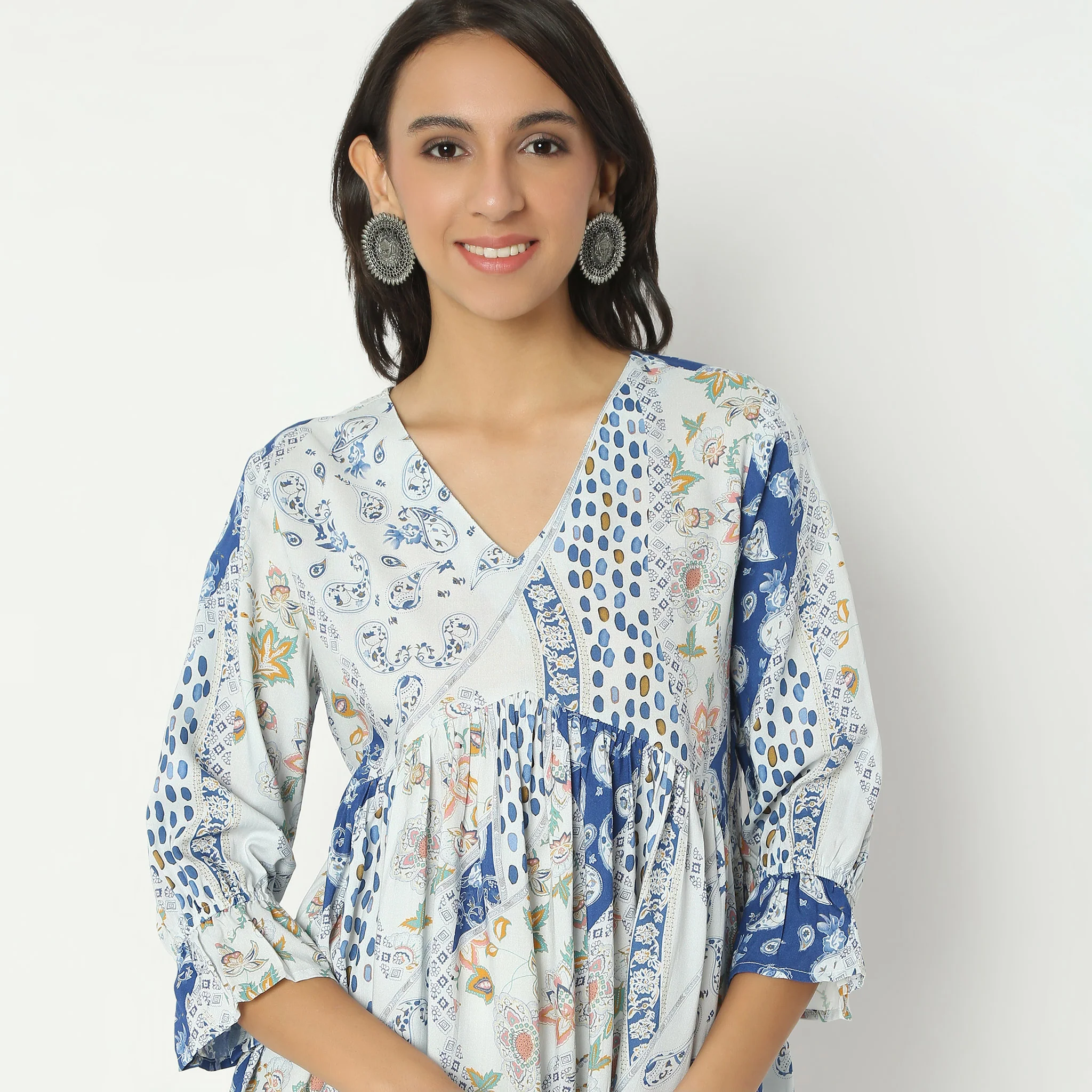 Flare Fit Printed Above Knee V-Neck Top - Image 4