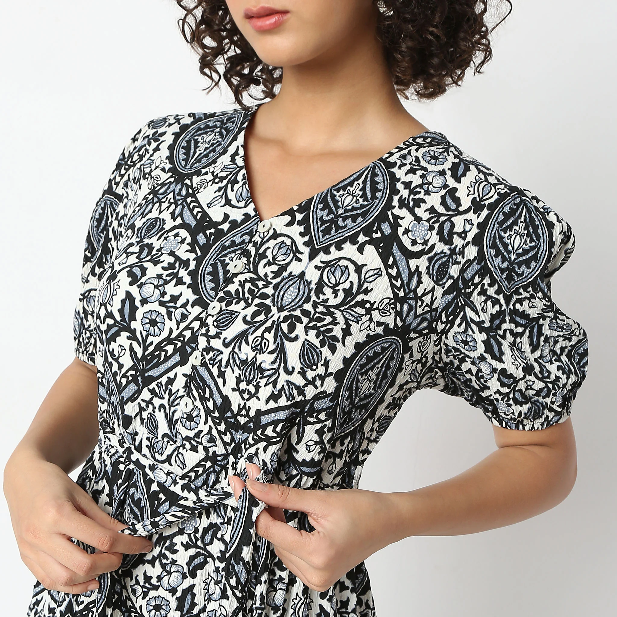 Flare Fit Floral Print Puff Sleeve Tiered Dress - Image 4