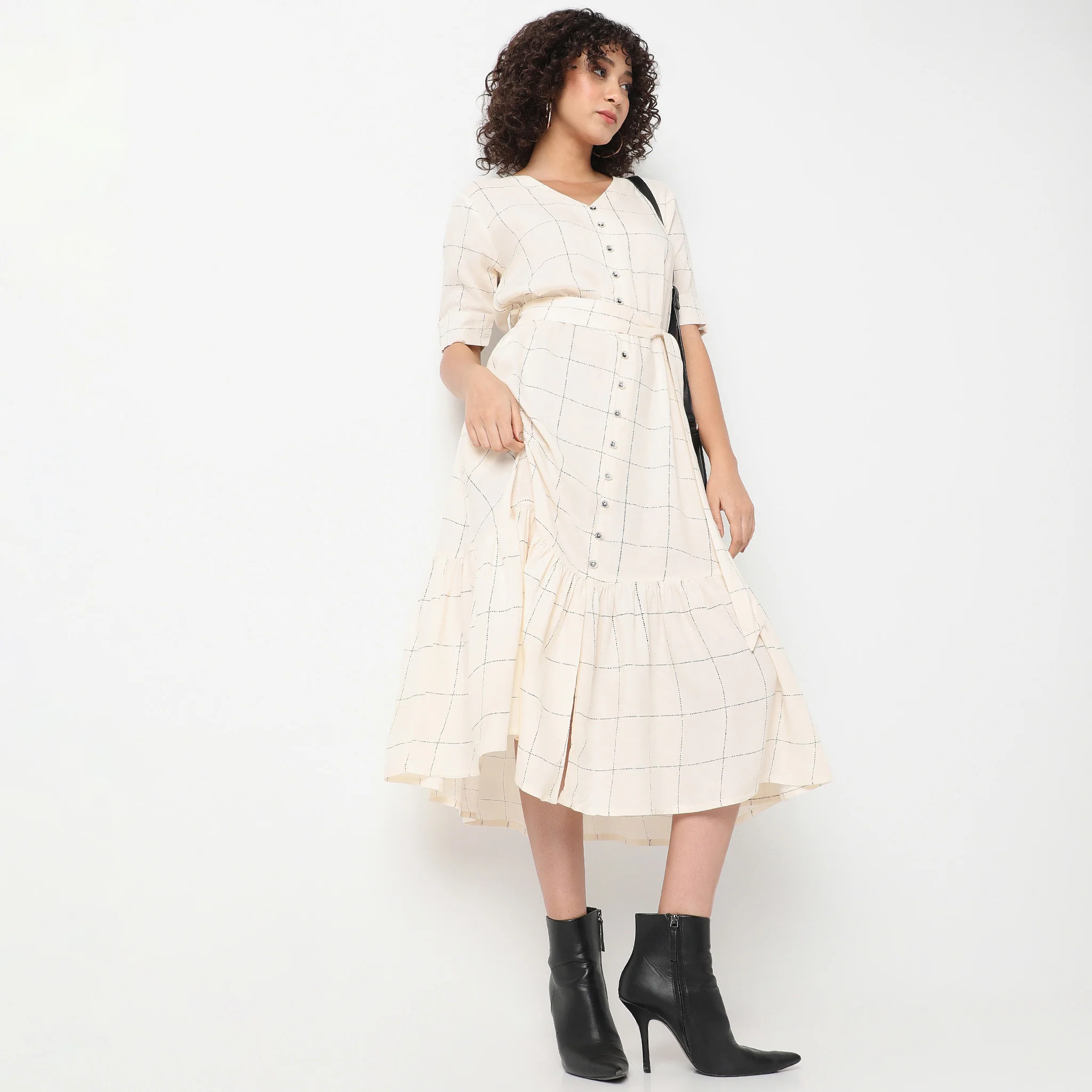 V-Neck Calf Length Elbow Sleeve Flare Fit Checkered Dress With Tie Up Belt