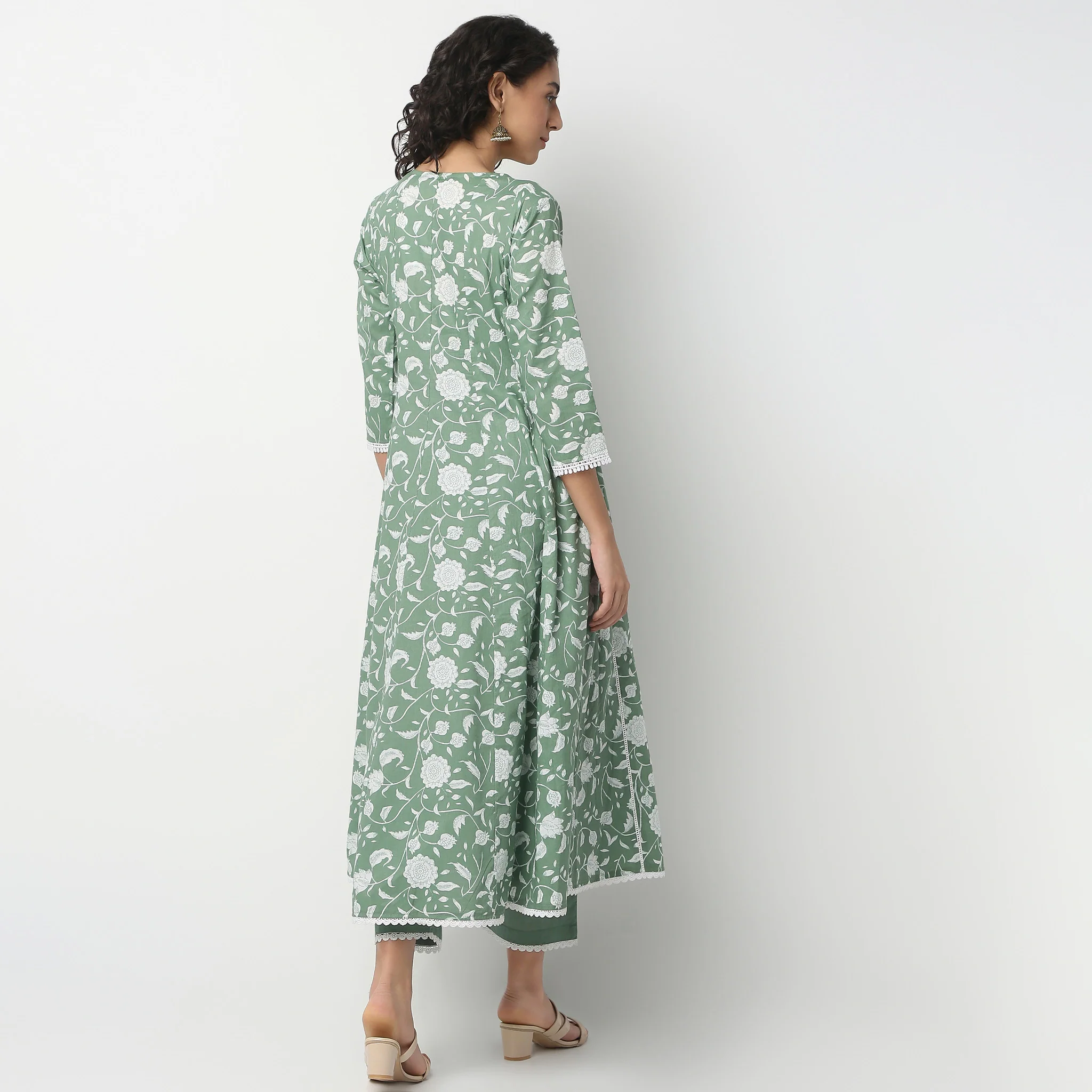 V-Neck Flare Fit All Over Print Kurta And Pant With Dupatta Set - Image 10