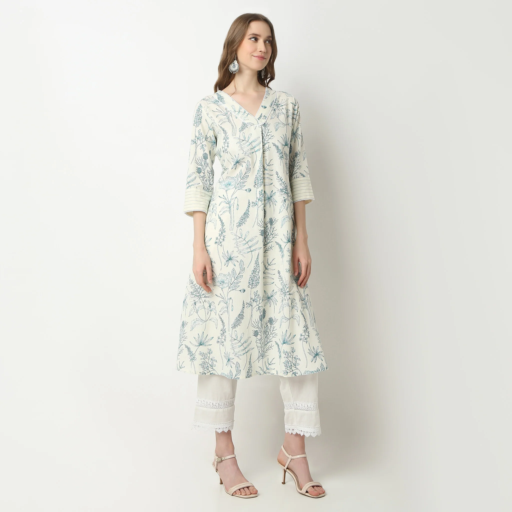Flare Fit Printed V-Neck Below Knee Kurta - Image 4
