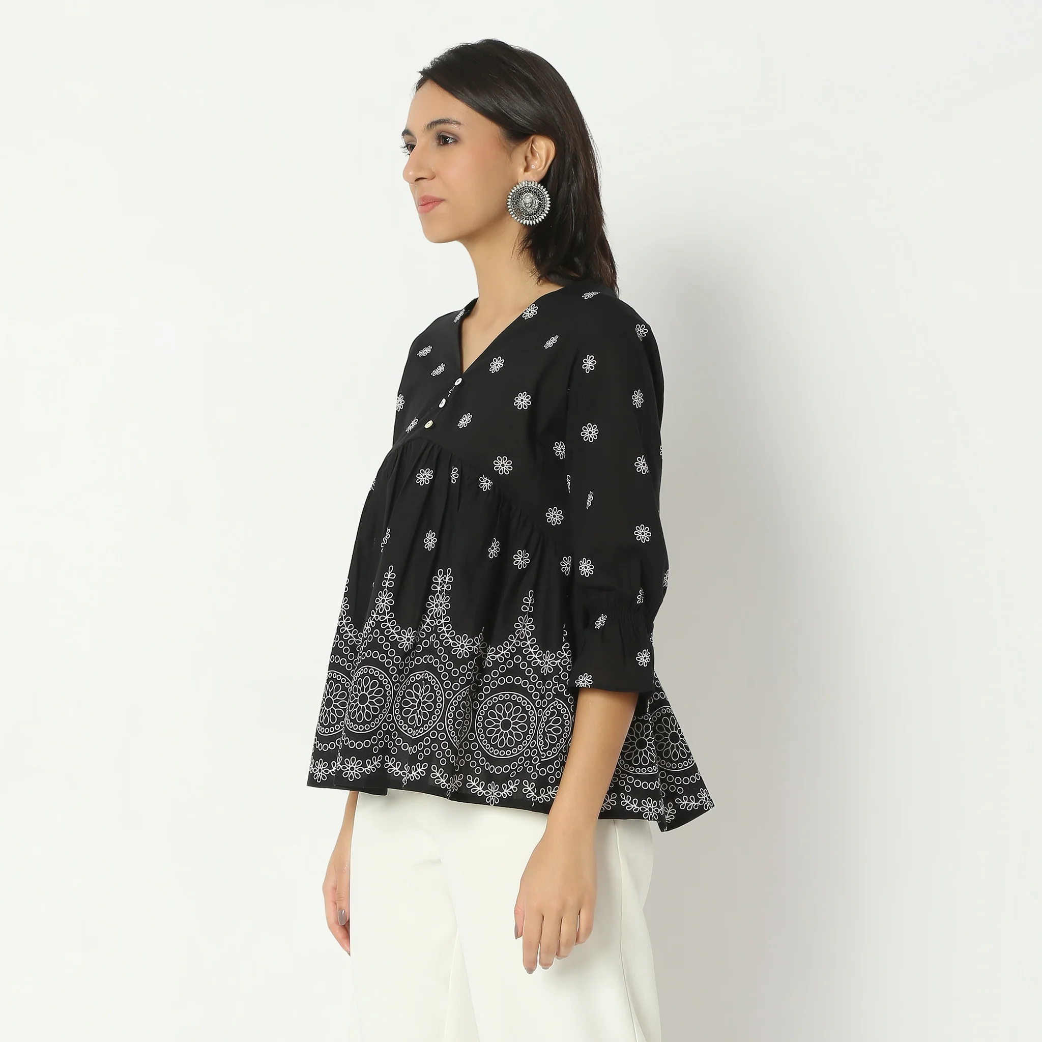 Flare Fit Printed Short Length V-Neck Alia Cut Top - Image 5