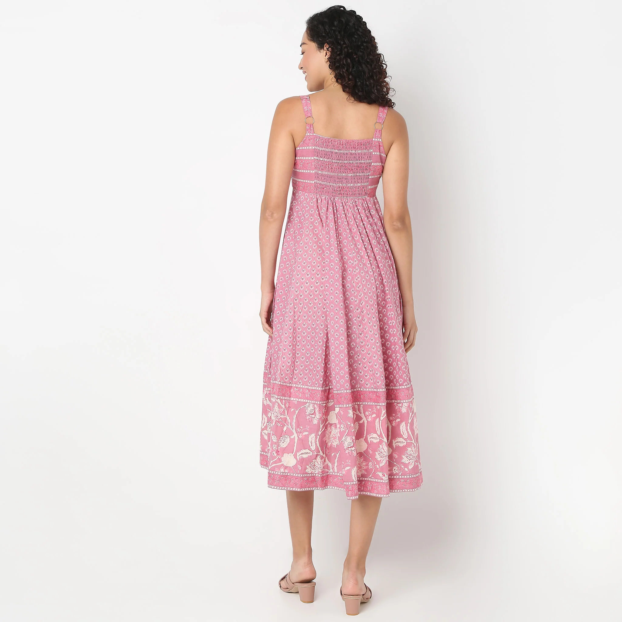Flare Fit Sleeveless Embroiderd Dress - Image 3