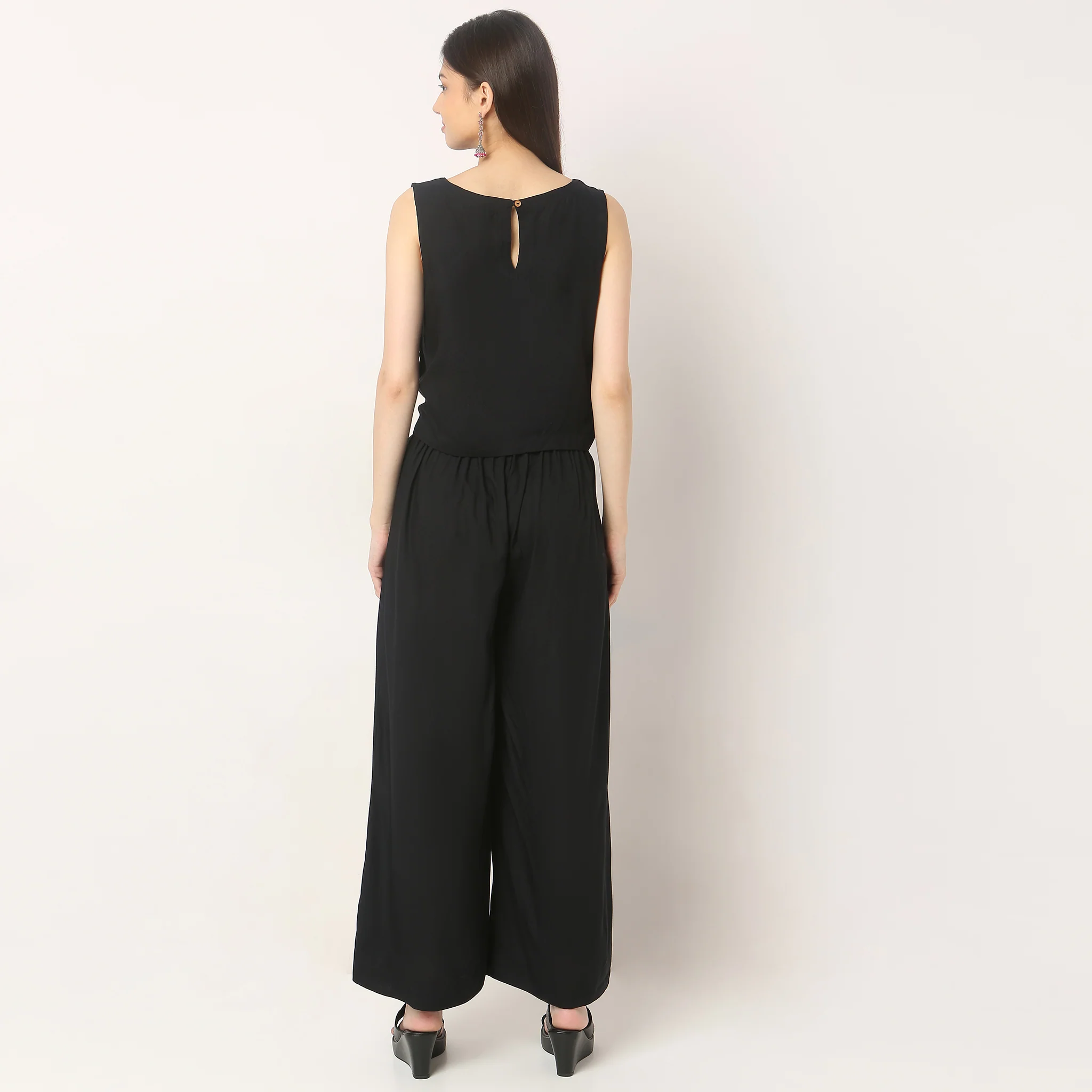 Flare Fit Solid Crop Top With Pant Co-Ords - Image 3