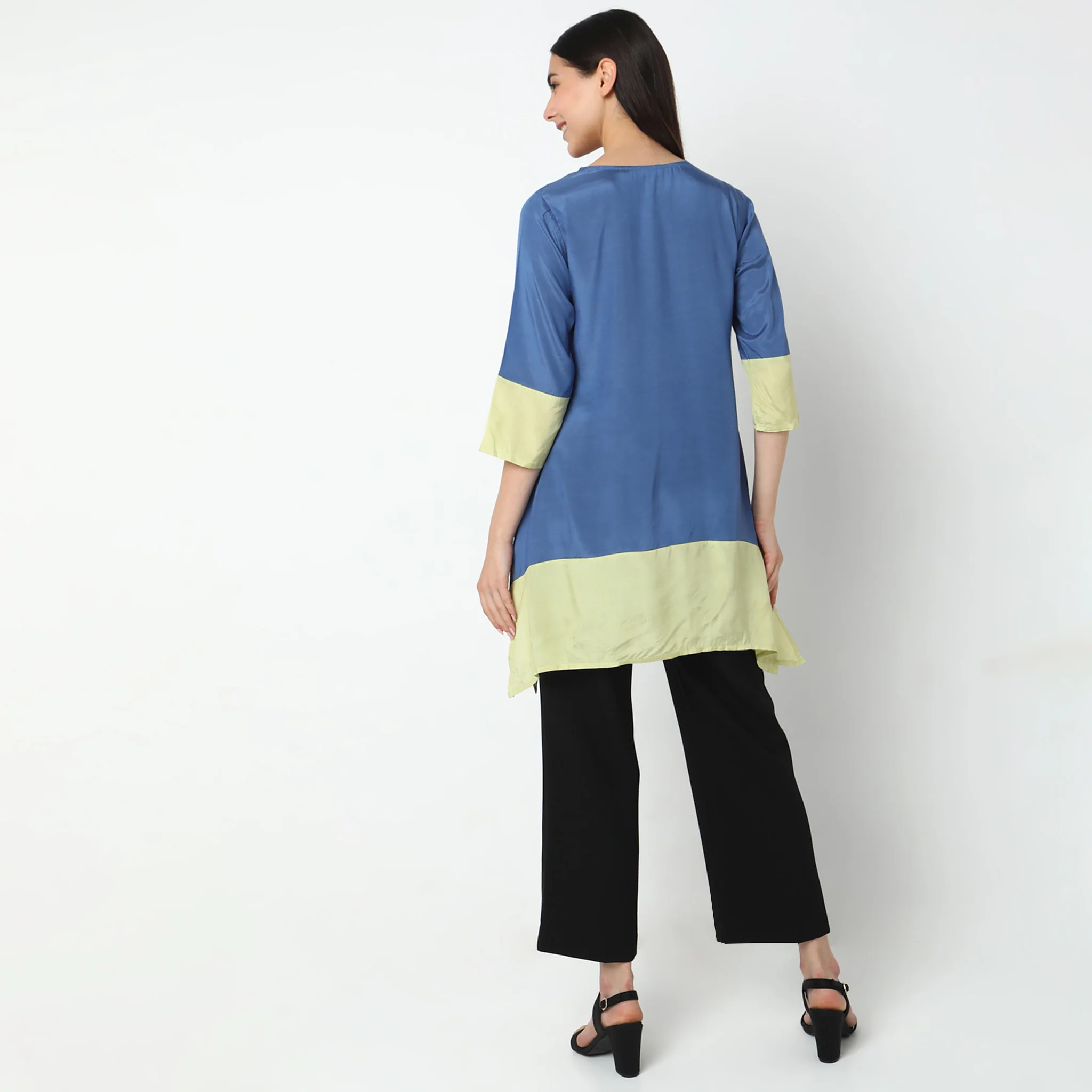 Flare Fit Solid Kurta - Image 2