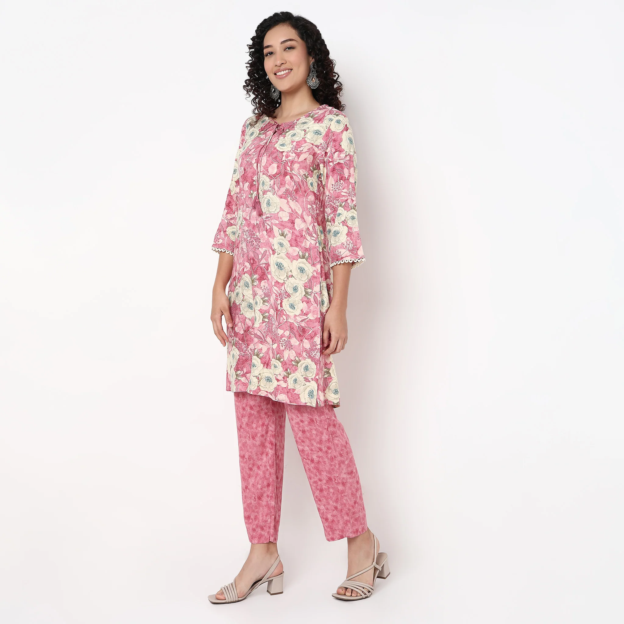 Floral Print Cotton Kurta With Pant Set - Image 5