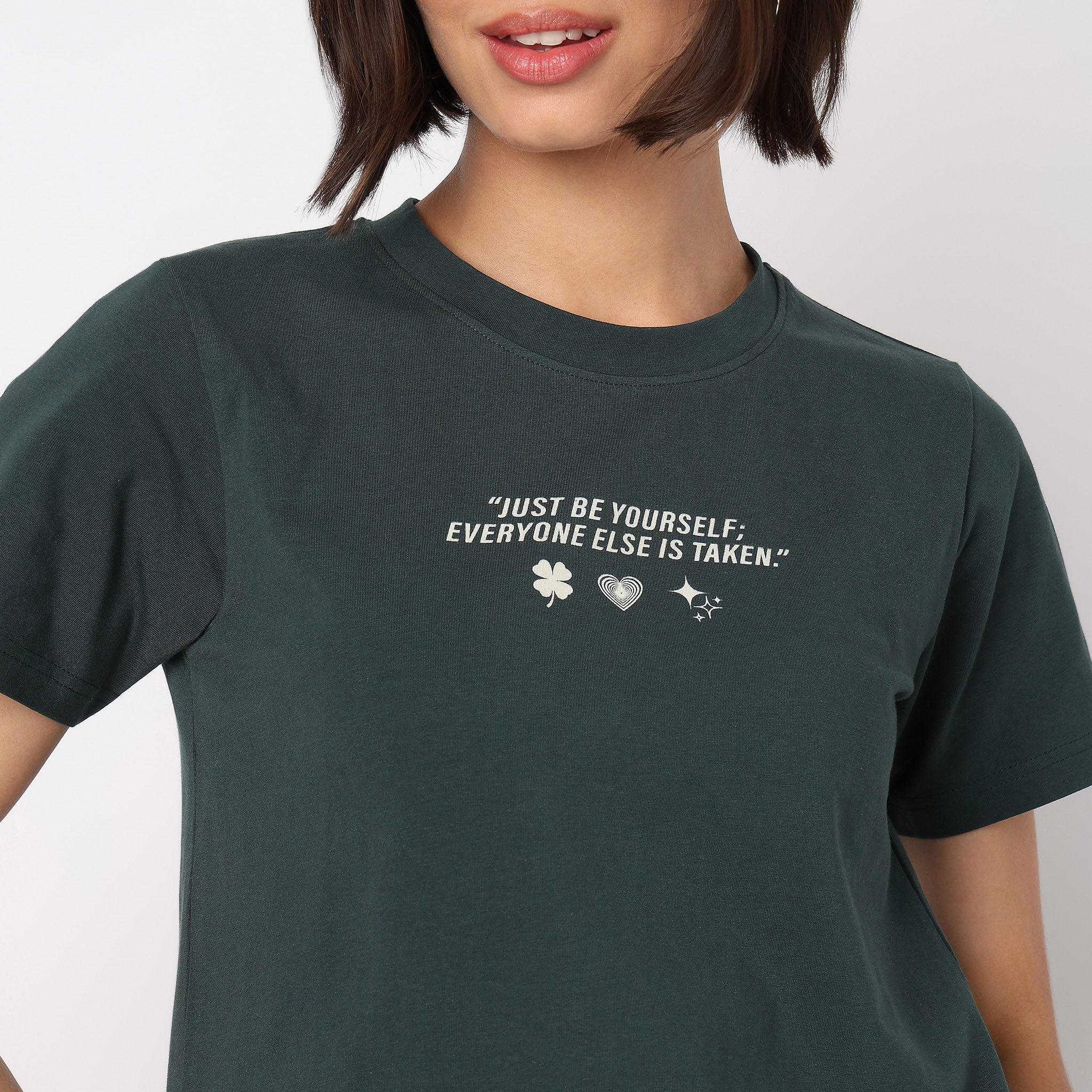Graphic Crop T-Shirt - Image 4