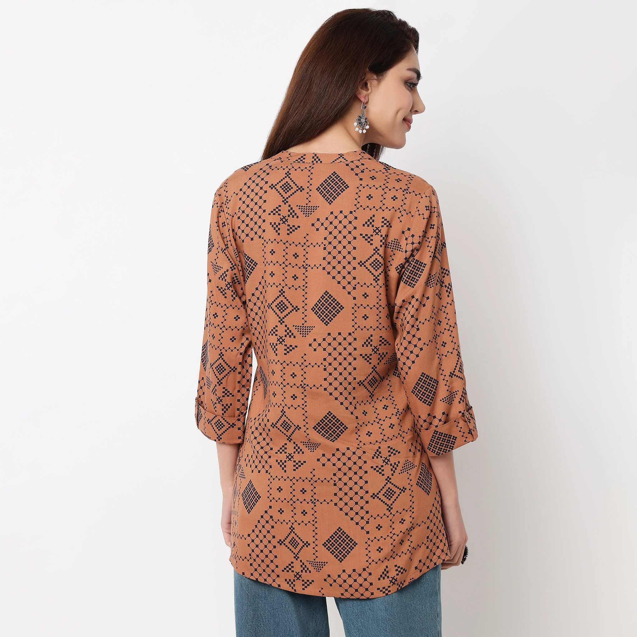 Half Placket Printed Short Kurta - Image 3