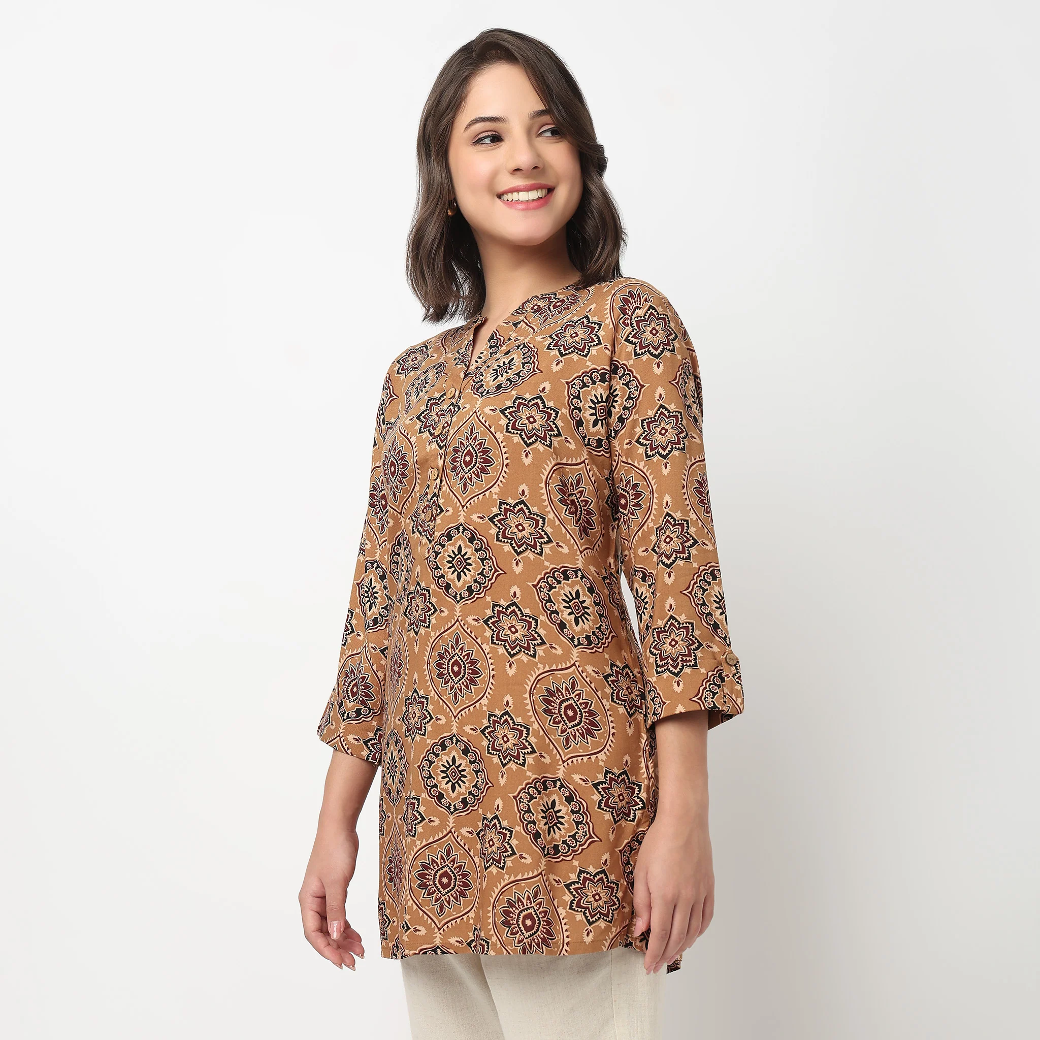 Half Placket Short Kurta - Image 5
