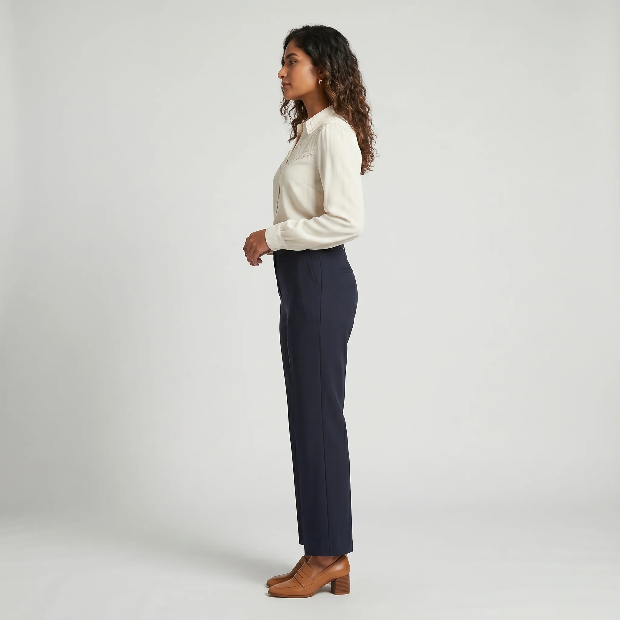 Knitted Solid High Rise Trousers - Image 2