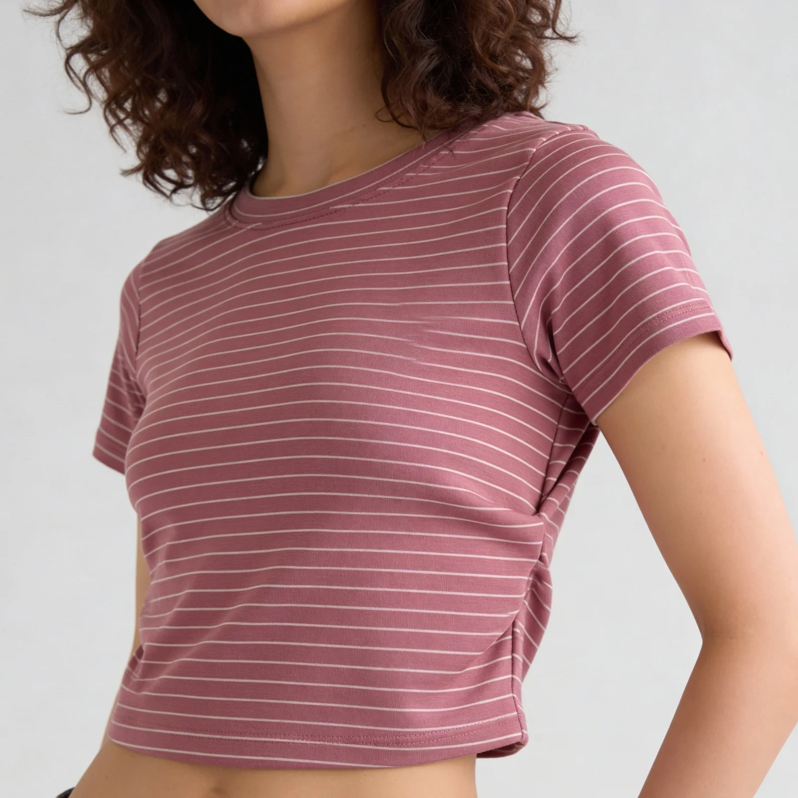 Knitted Striped Slim Fit Crop T-Shirt - Image 9