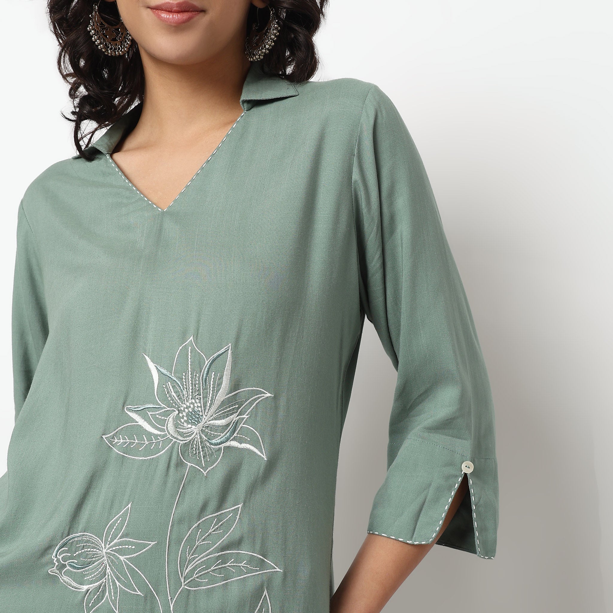 Shirt Collar Kurta Set with Pants - Image 4