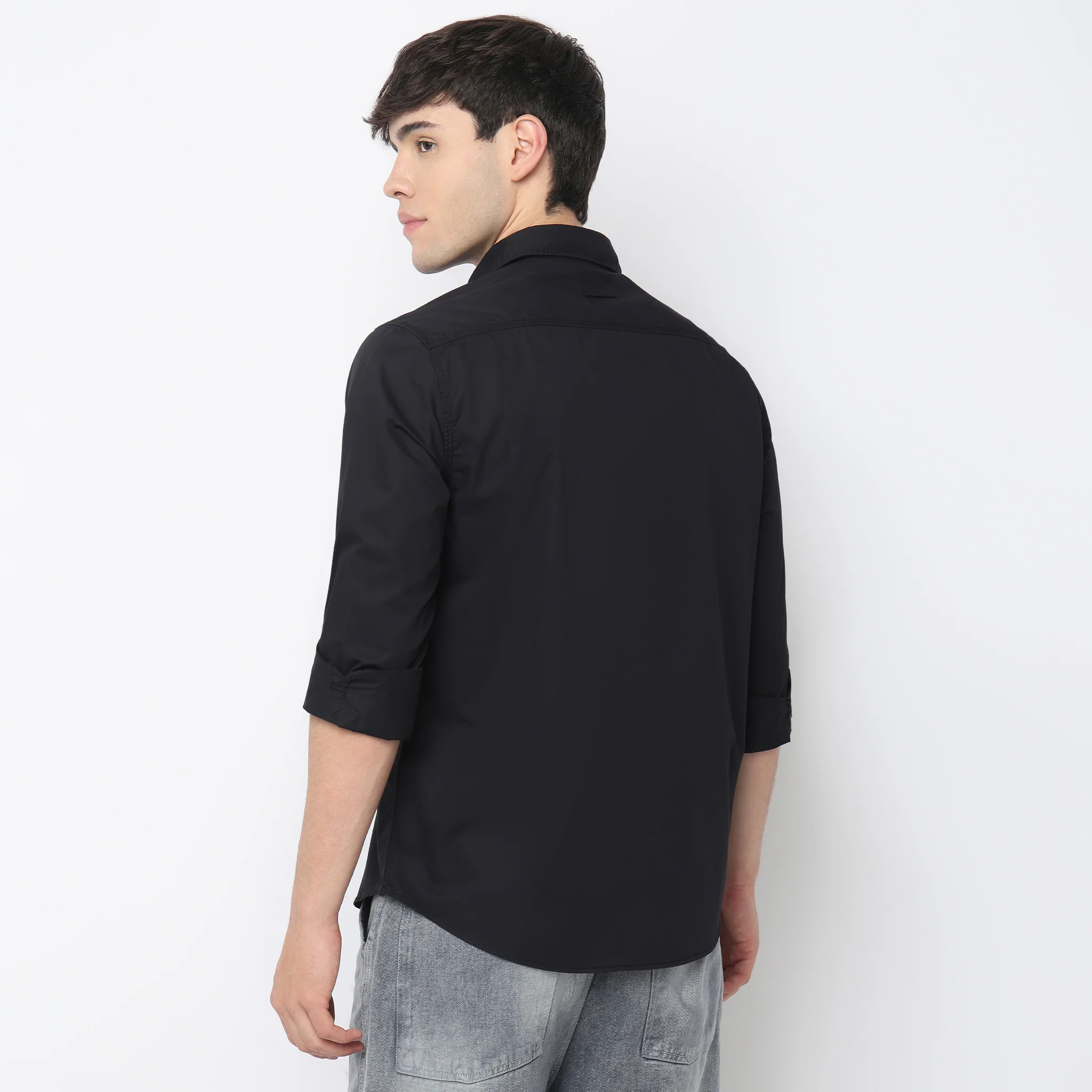 Modern Explorerᵉˣ Twin Pocket Slim Fit 100% Cotton Solid Shirt - Image 31