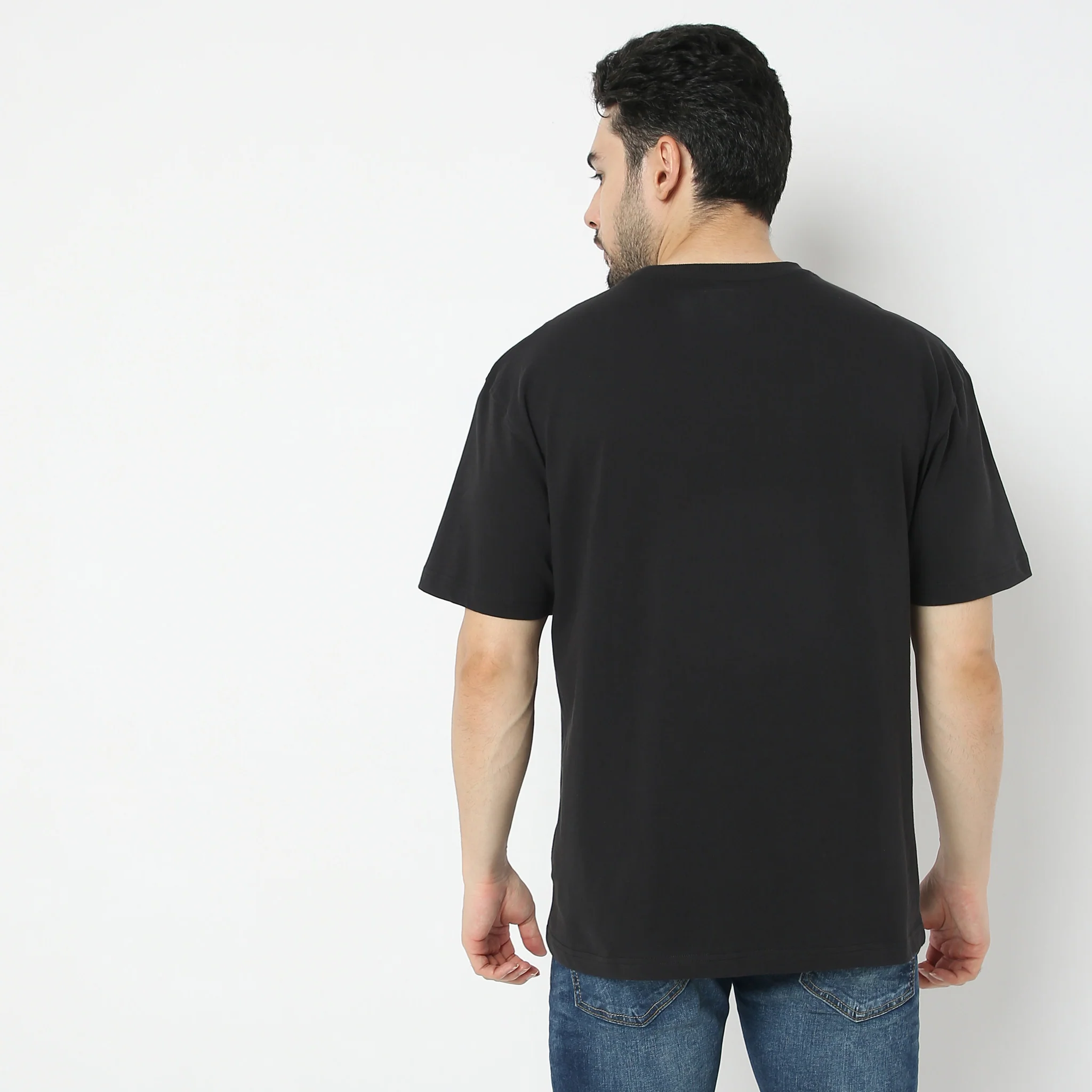 Oversize Graphic T-Shirt - Image 3