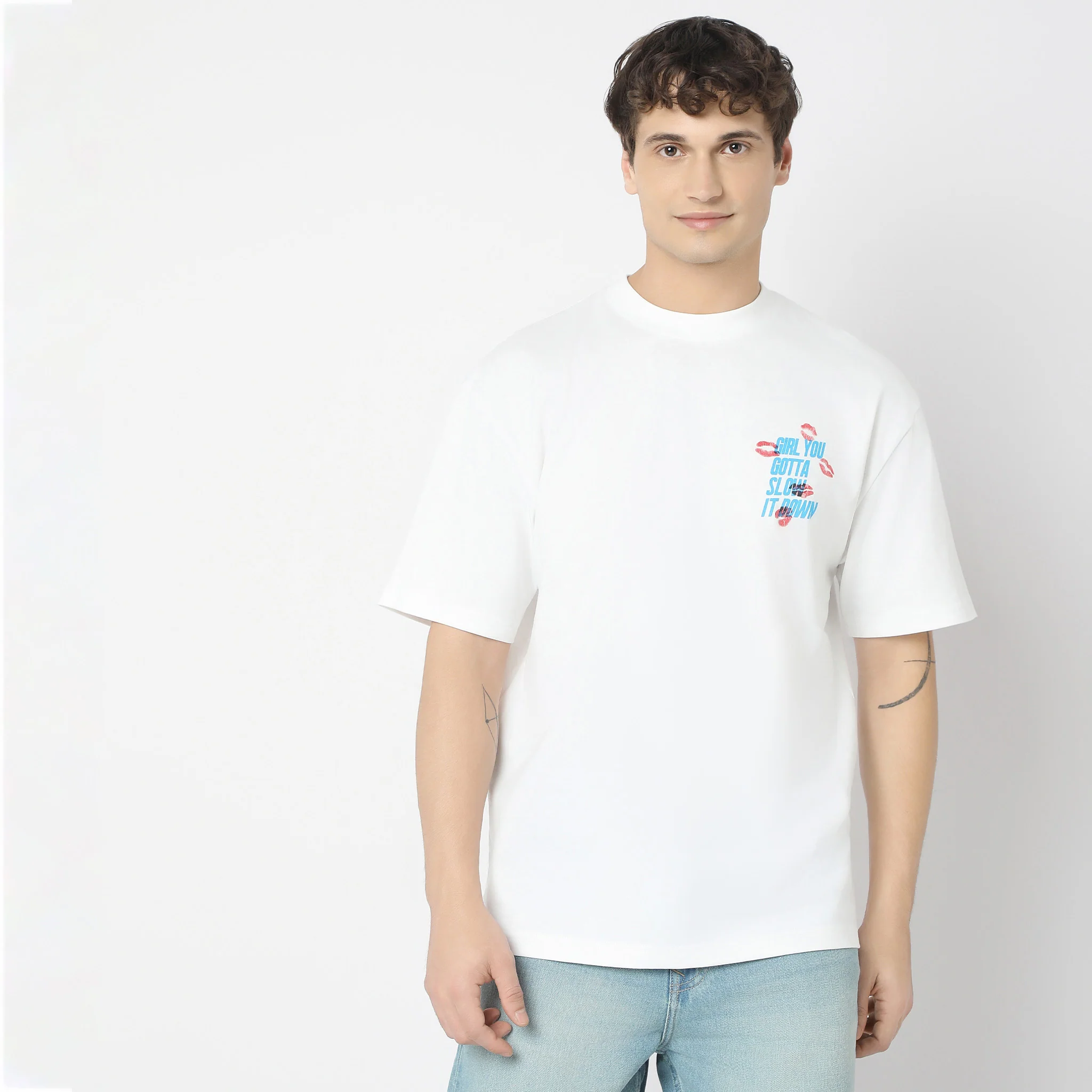 Oversize Graphic T-Shirt - Image 2
