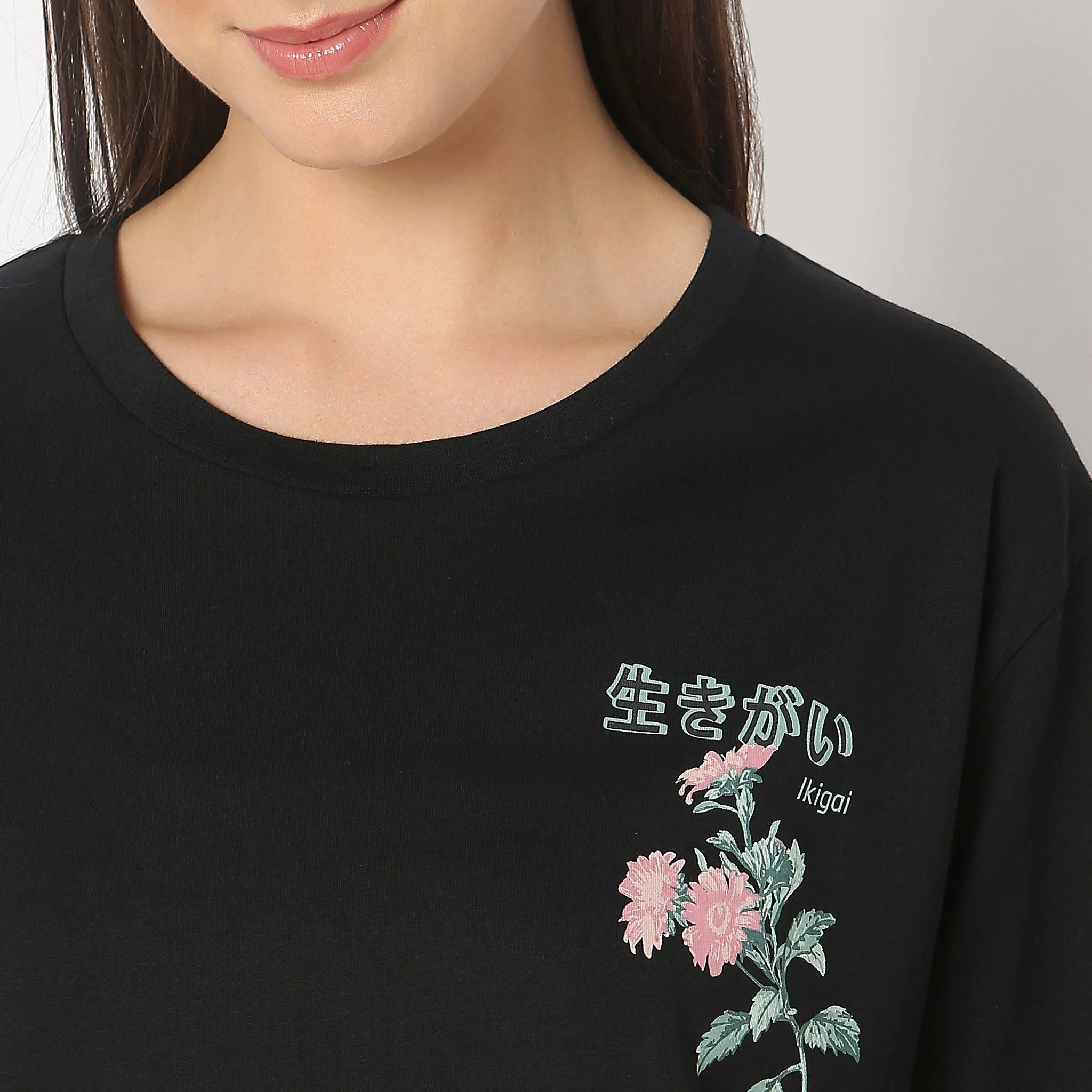 Oversize Graphic T-Shirt - Image 4