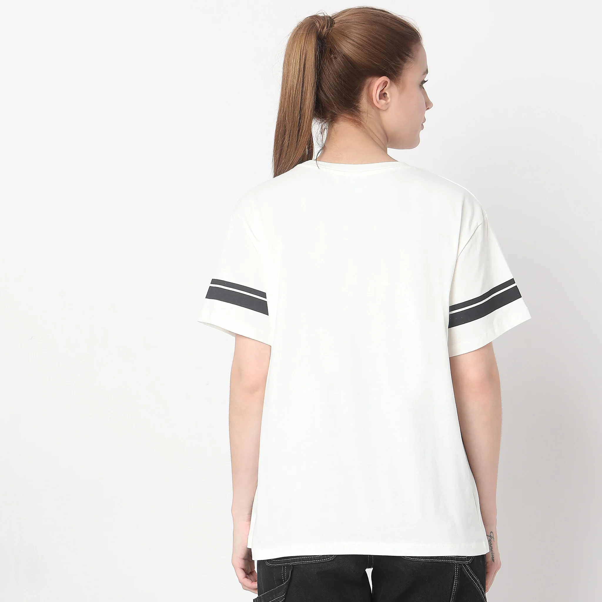 Modern Street - Oversized Graphic T-Shirt - Image 3