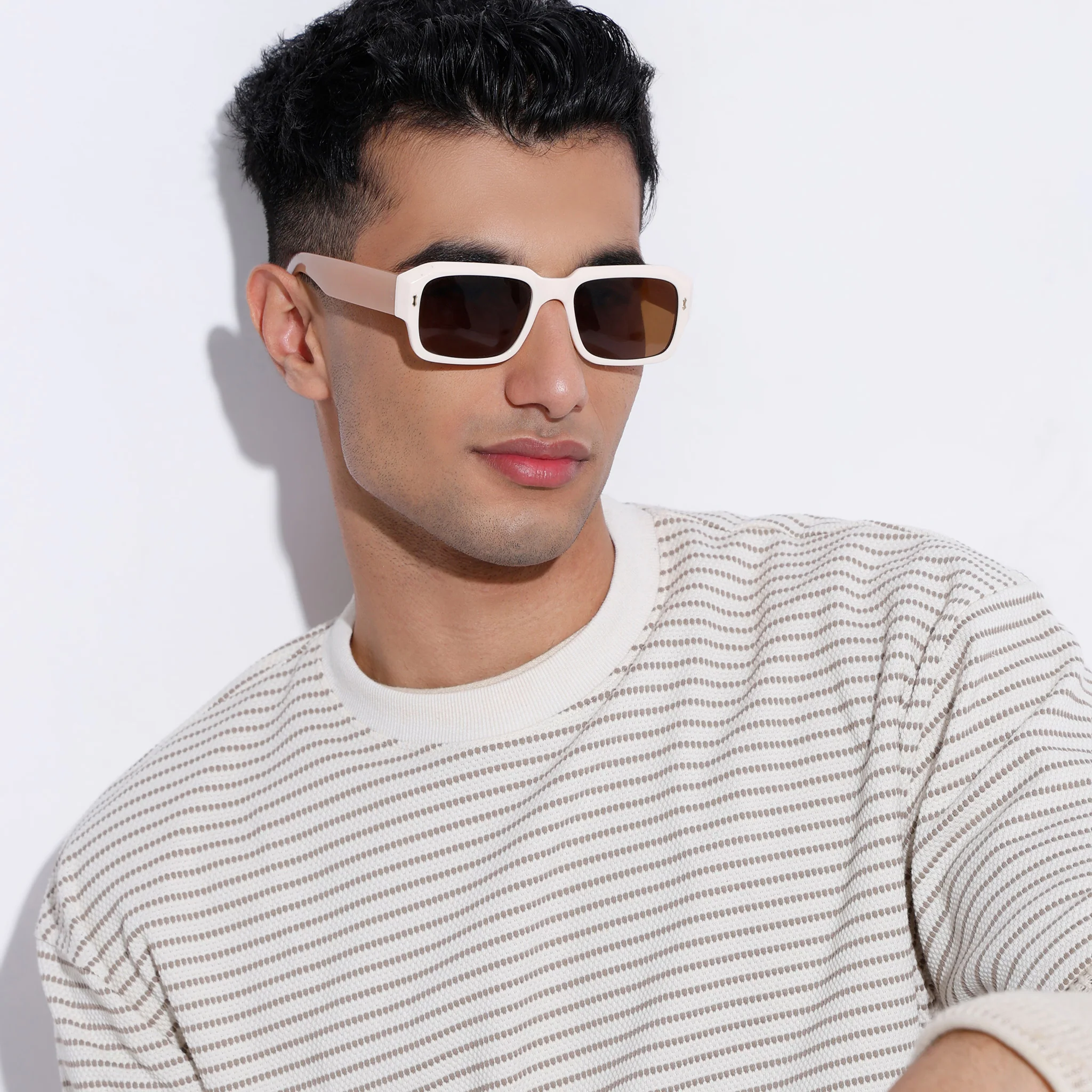 Oversize Striped Crew Neck Uniset T-Shirt - Image 10