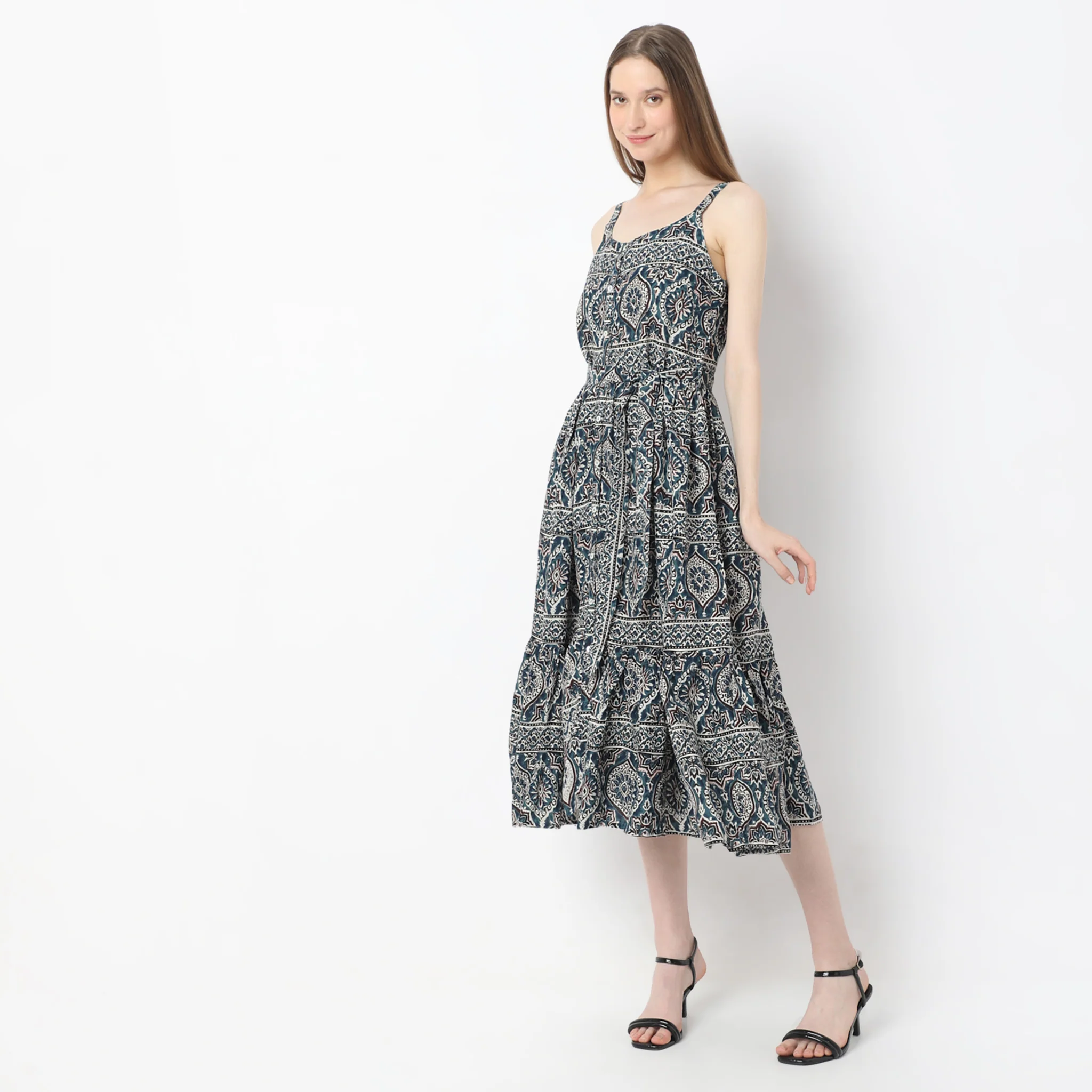 Printed Below Knee Shoulder Strape Flared Dress - Image 5