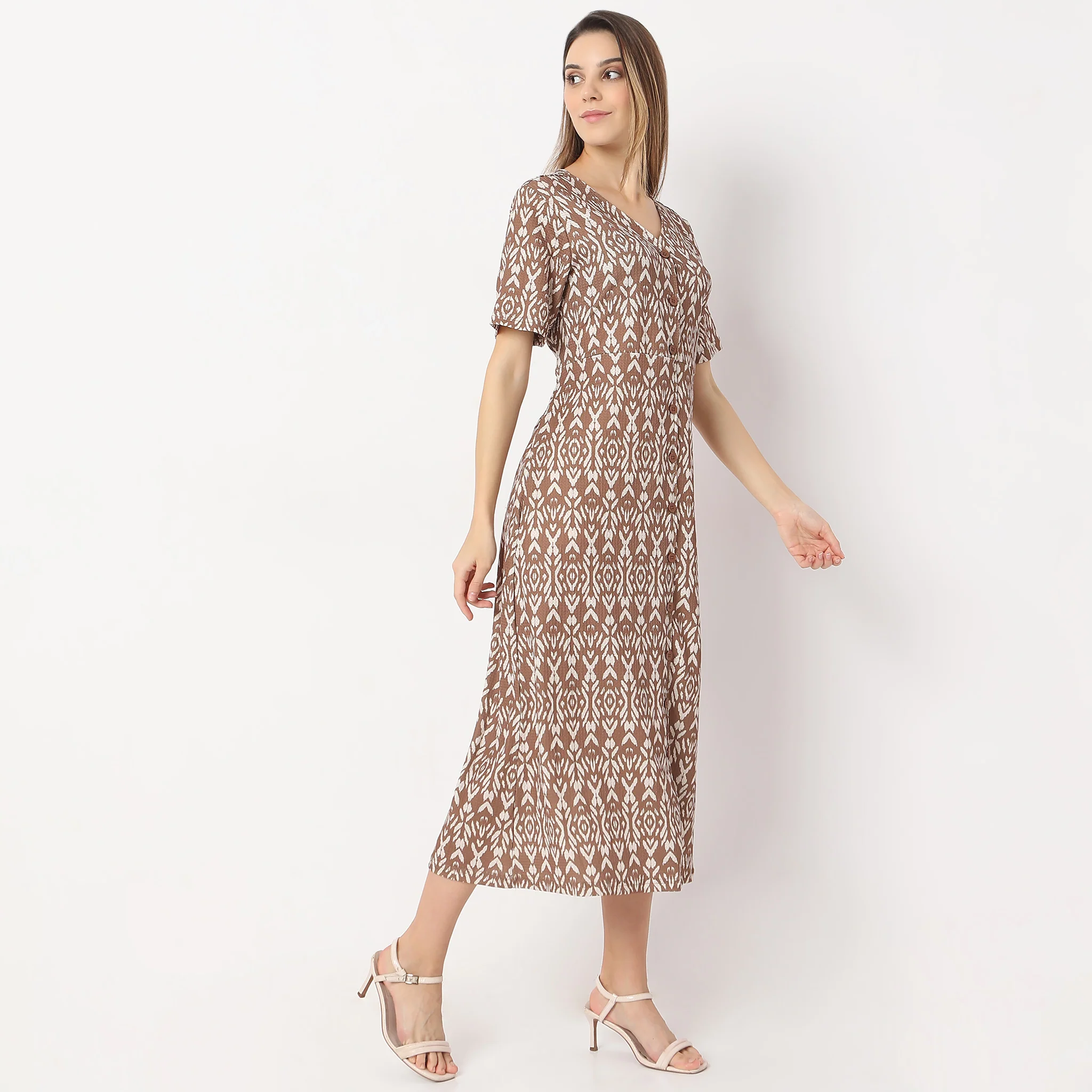 Printed Calf Length V Neck Short Sleeve Dress - Image 5