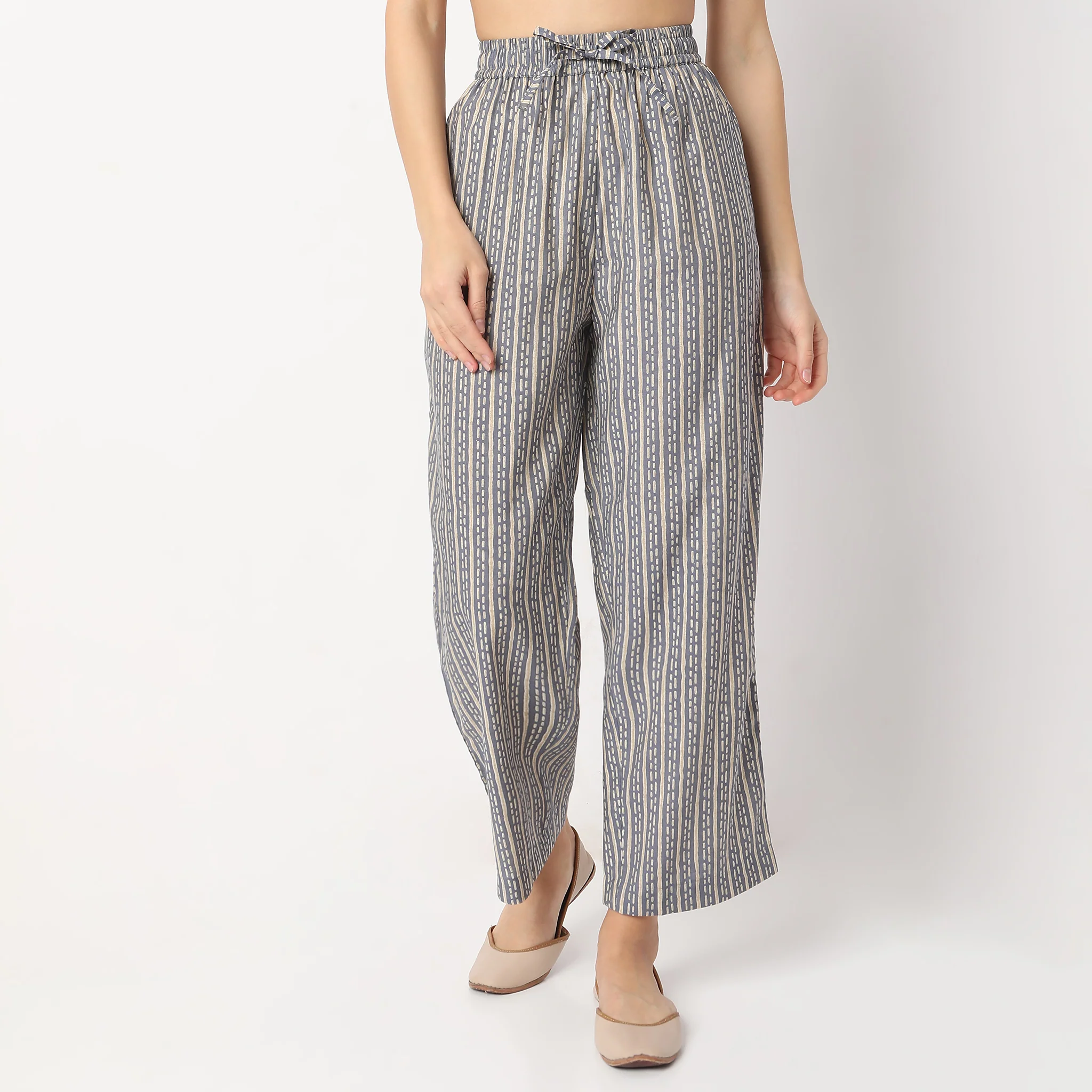Printed Calf Length V Neck Straight Kurta With Pant Set - Image 6