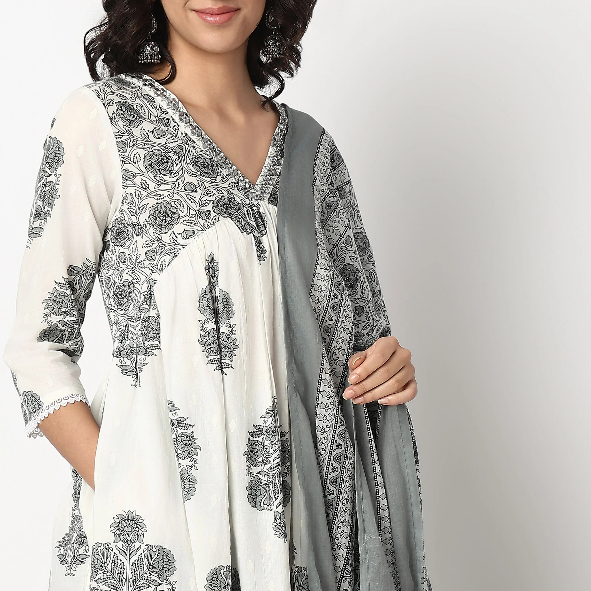 Printed Cotton V-Neck Kurta Set with Dupatta - Image 4