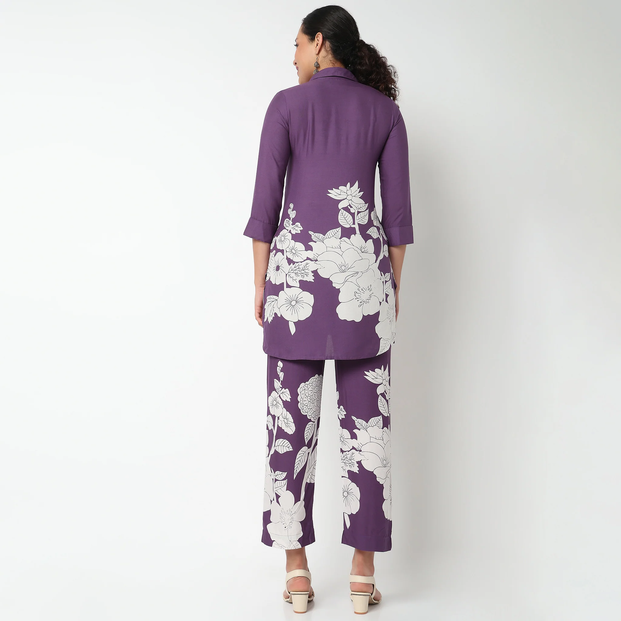 Printed Full Placket Kurta and Pant Set - Image 3